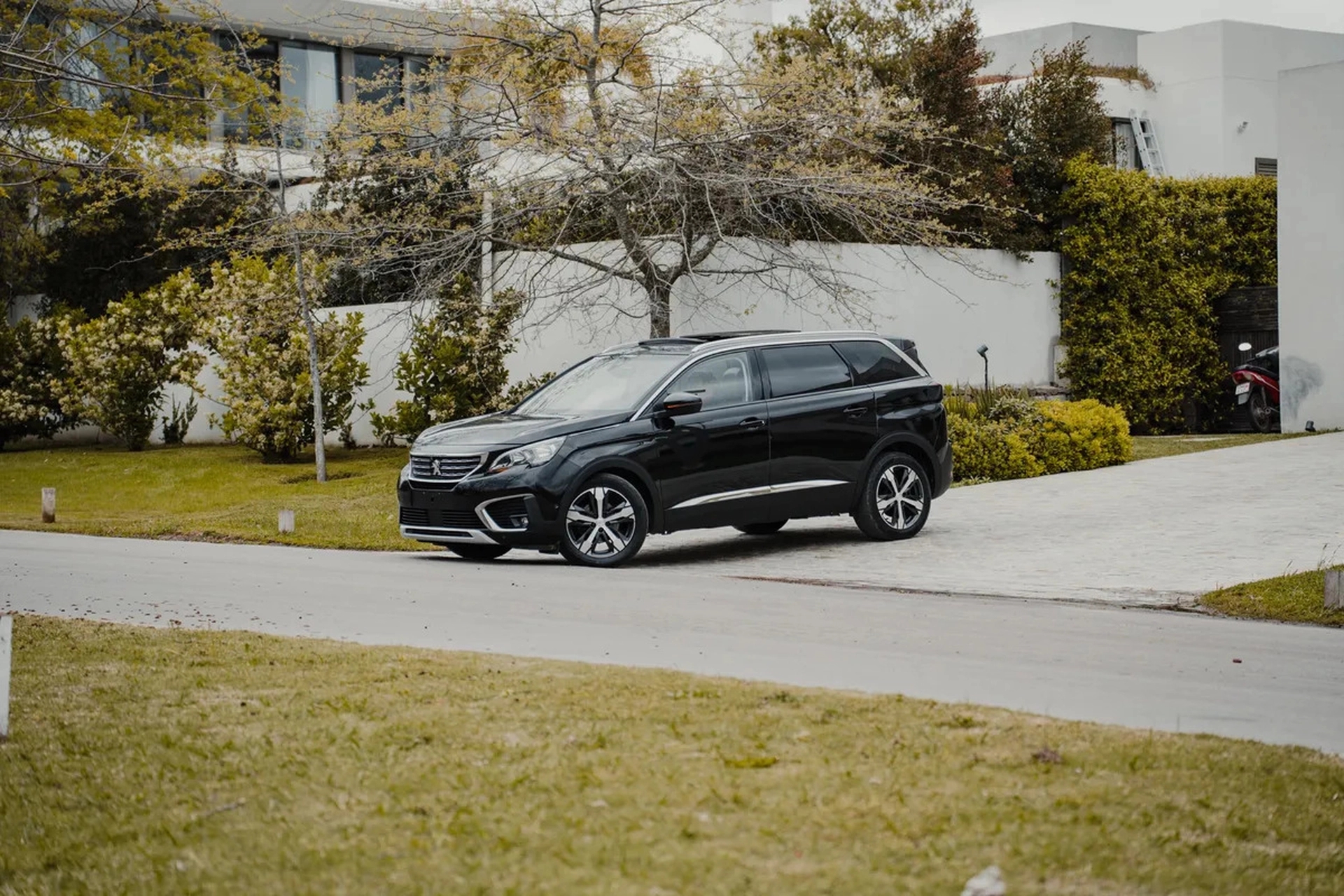 Peugeot 3008 Allure 1.6 THP 165