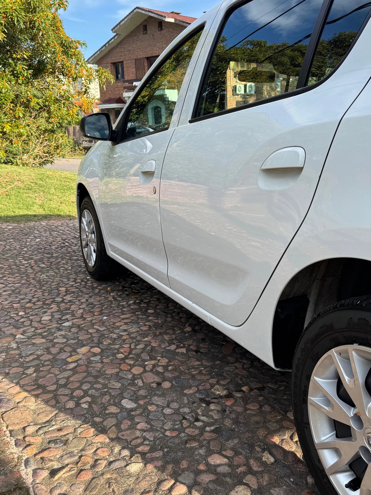 Renault Sandero 1.0 Life