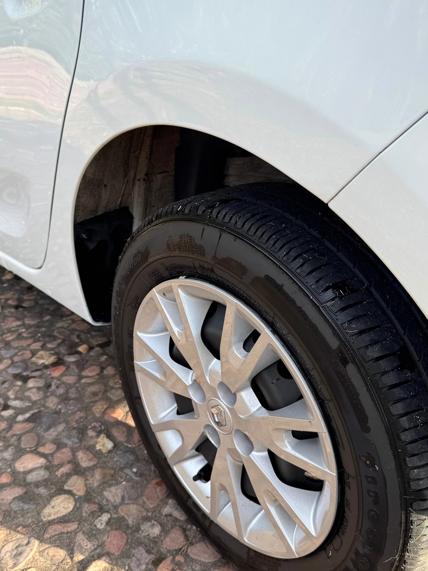 Renault Sandero 1.0 Life
