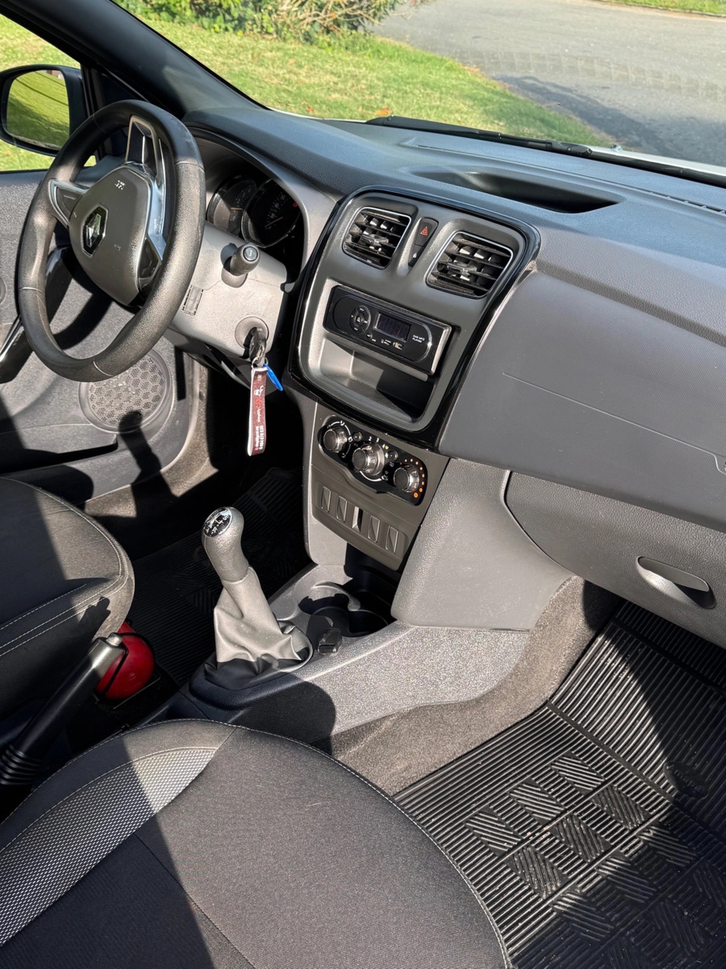 Renault Sandero 1.0 Life