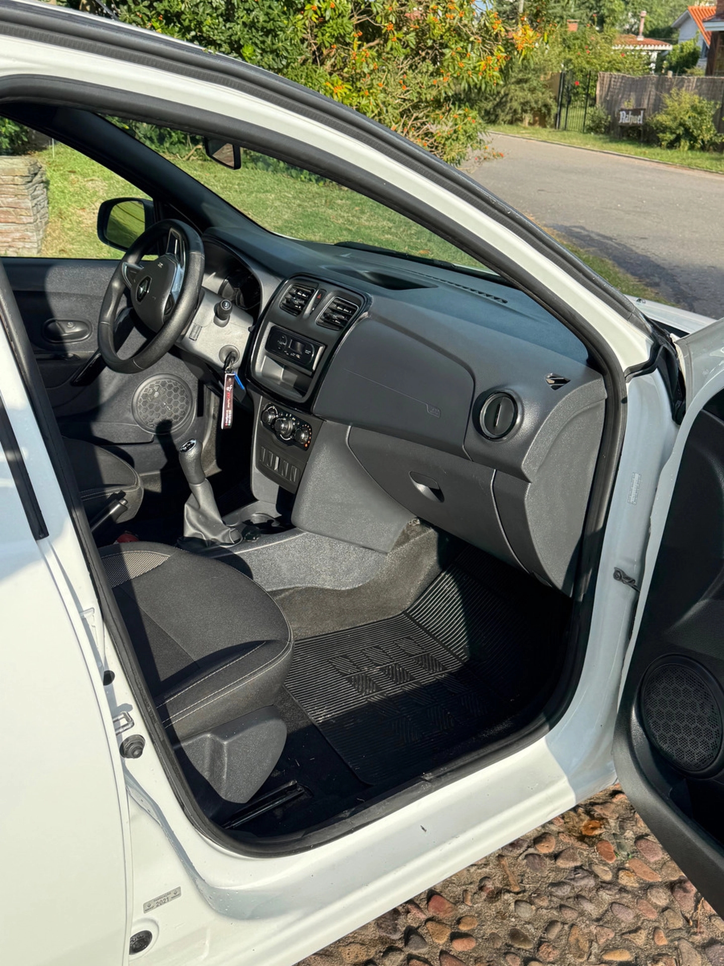 Renault Sandero 1.0 Life