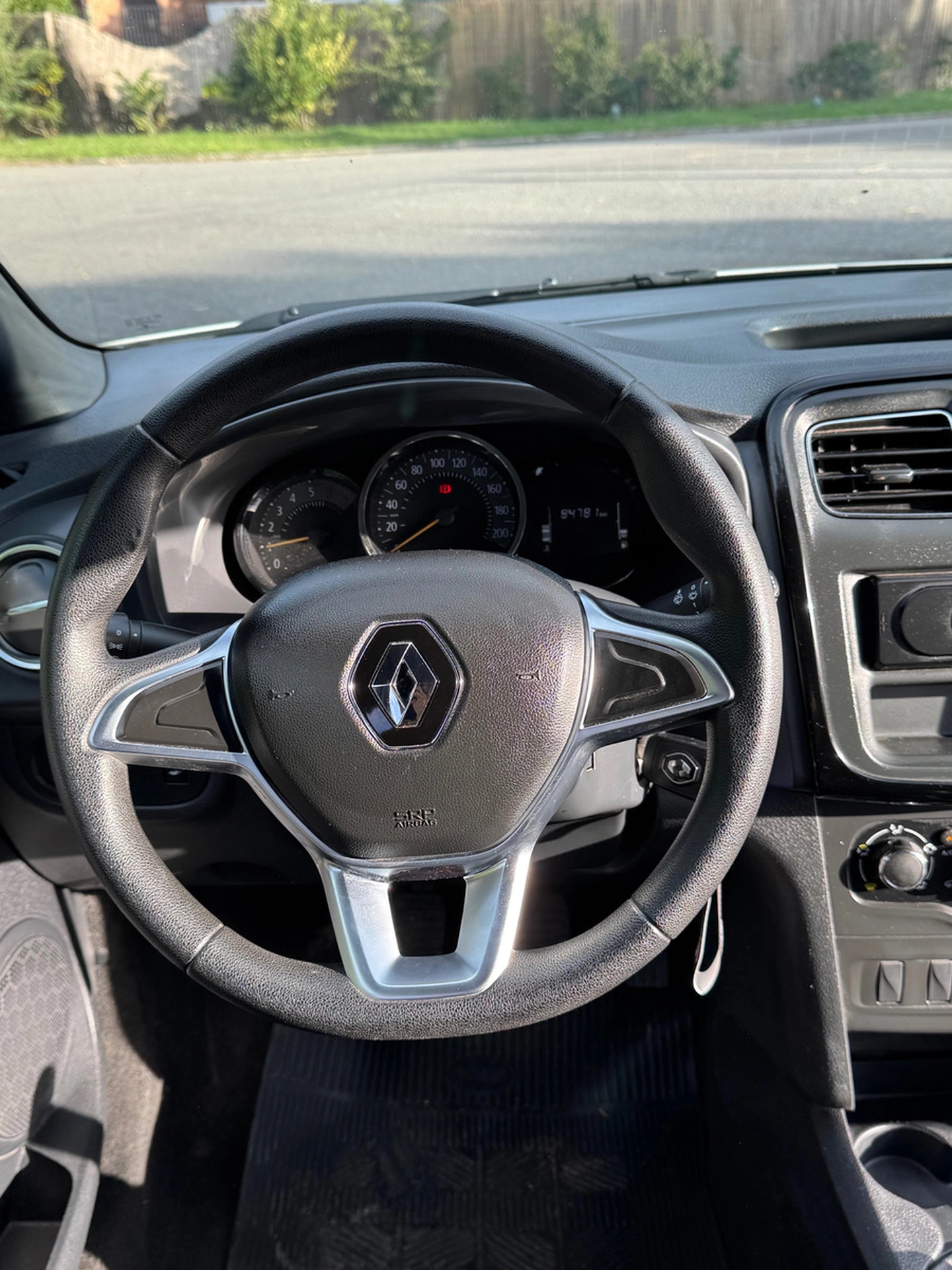 Renault Sandero 1.0 Life