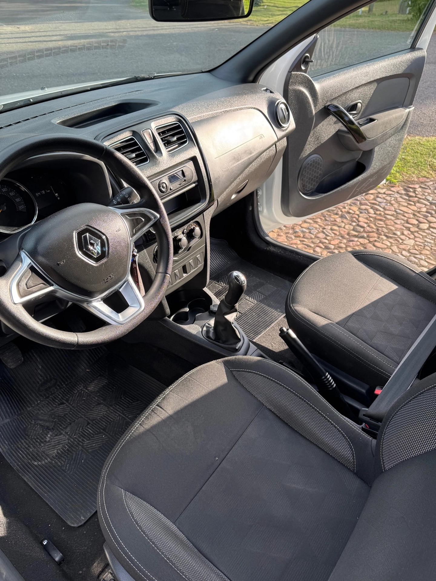 Renault Sandero 1.0 Life