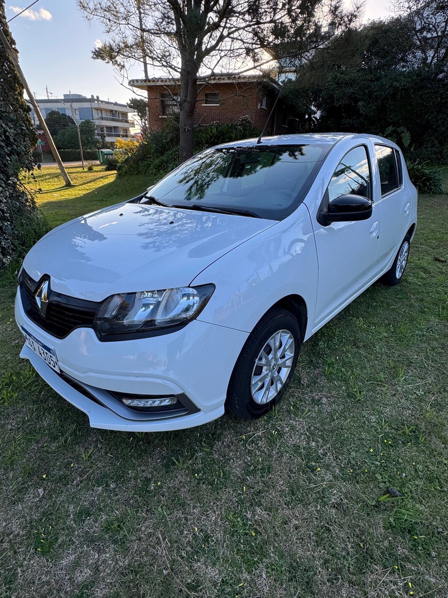 Renault Sandero 1.0 Life