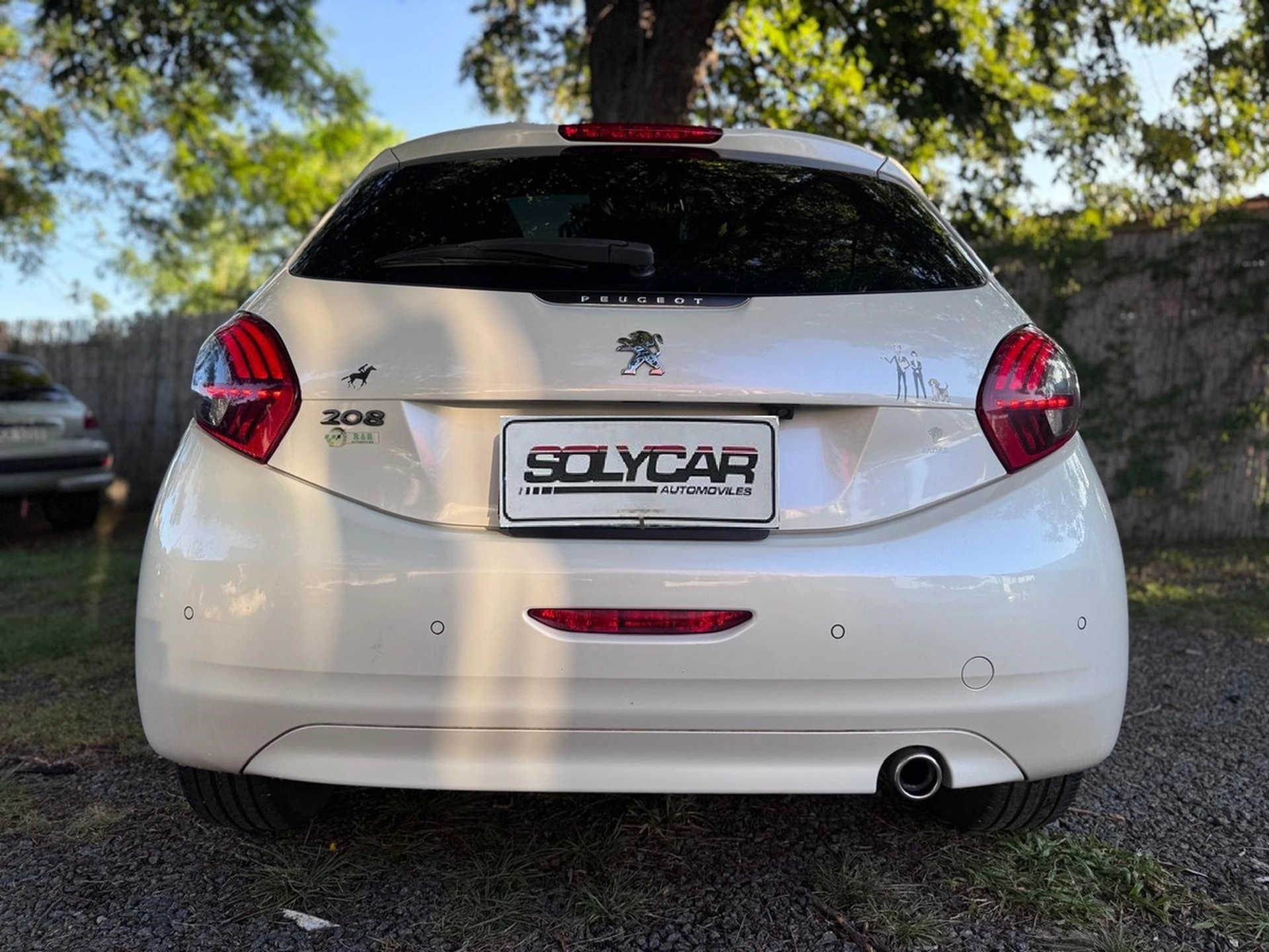 Peugeot 208 1.6 Feline Inmaculado!! - Solycar