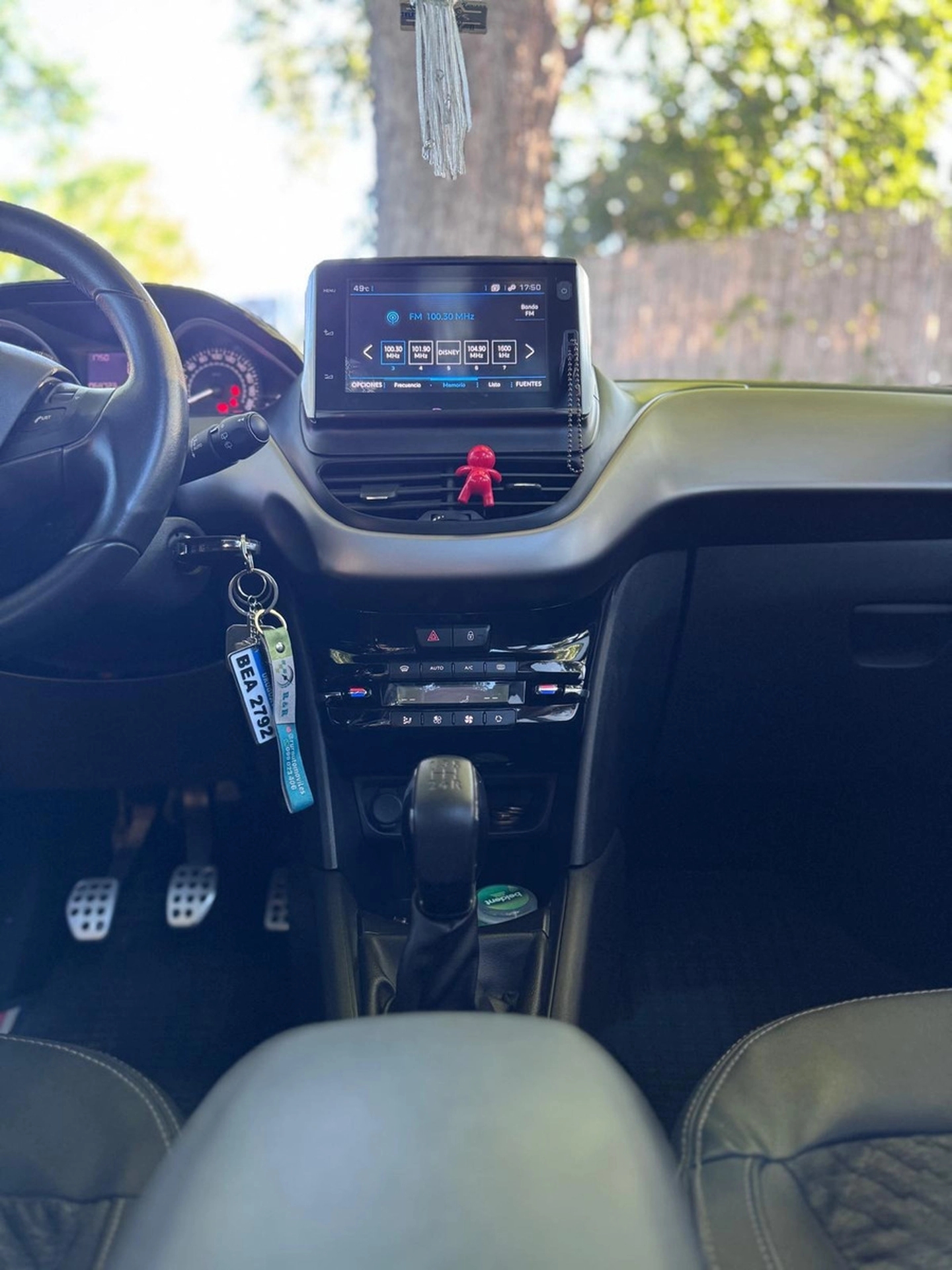 Peugeot 208 1.6 Feline Inmaculado!! - Solycar