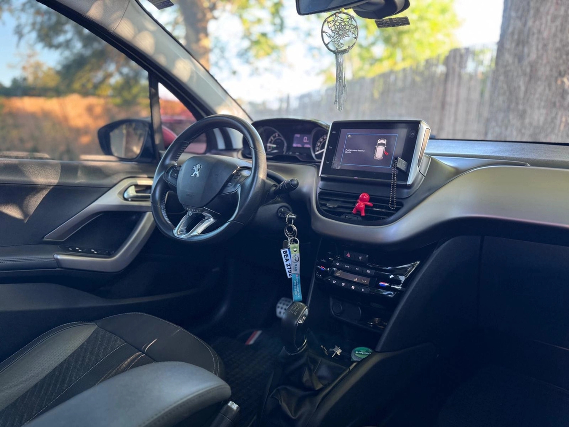 Peugeot 208 1.6 Feline Inmaculado!! - Solycar