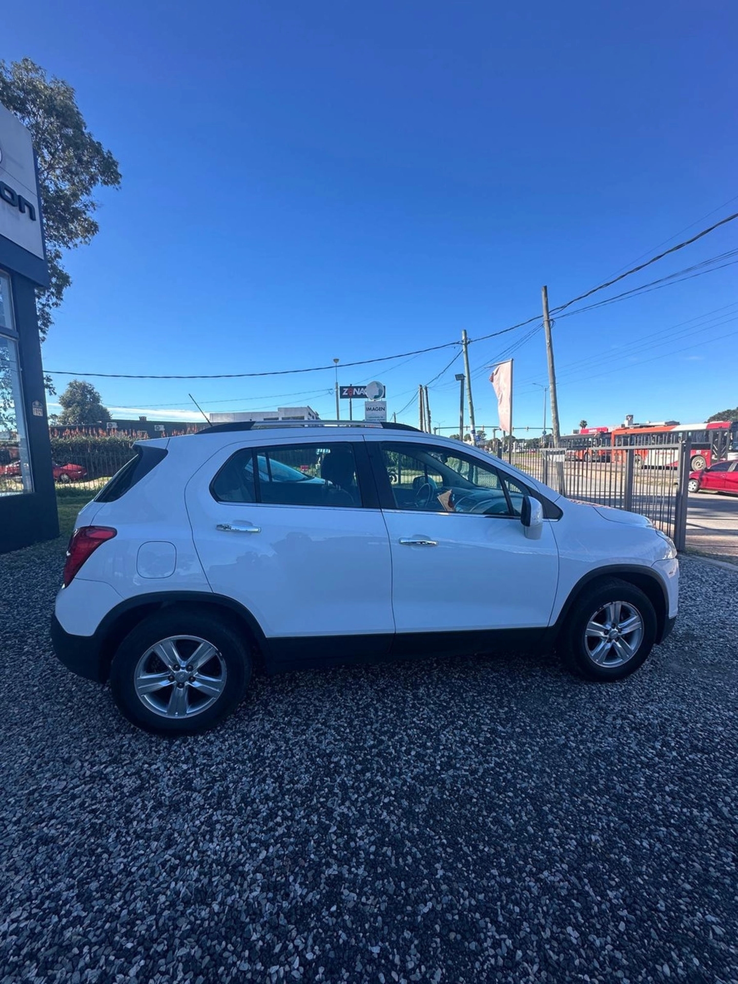 Chevrolet Tracker 1.8 Ltz Fwd Mt 140cv - Solycar