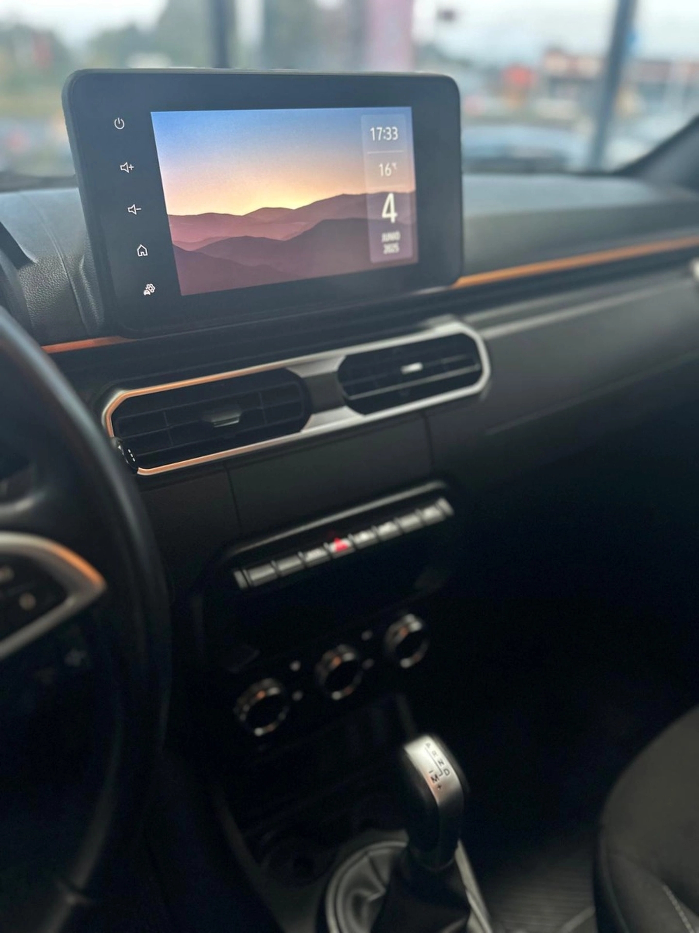 Renault Oroch 1.3 Tce Intens 2wd Cvt - Solycar