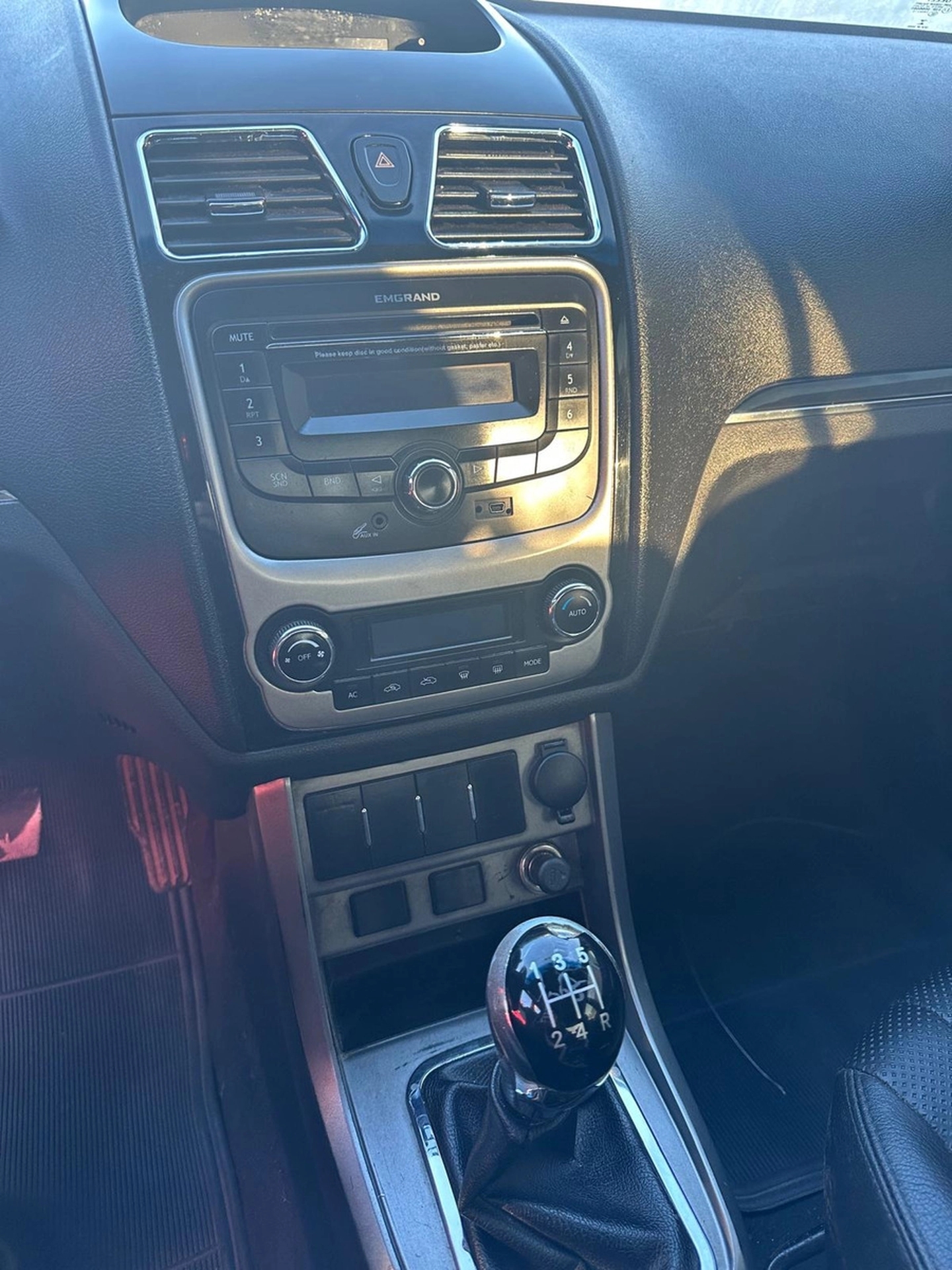 Geely Emgrand 718 1.8 Gs - Solycar !!