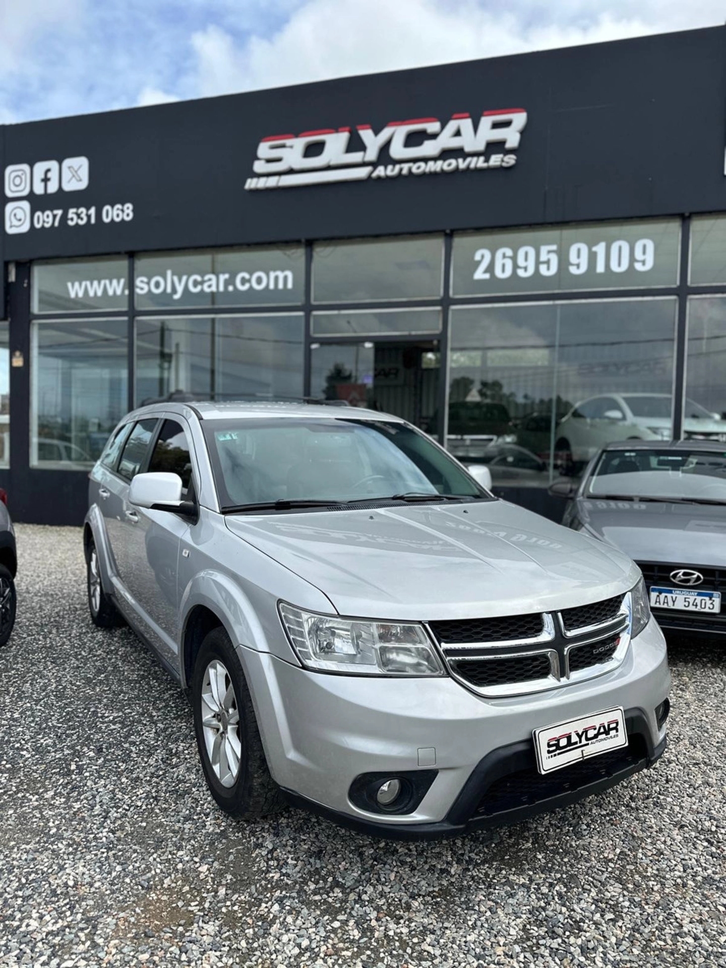 Dodge Journey 3.6 Sxt 5p - Solycar