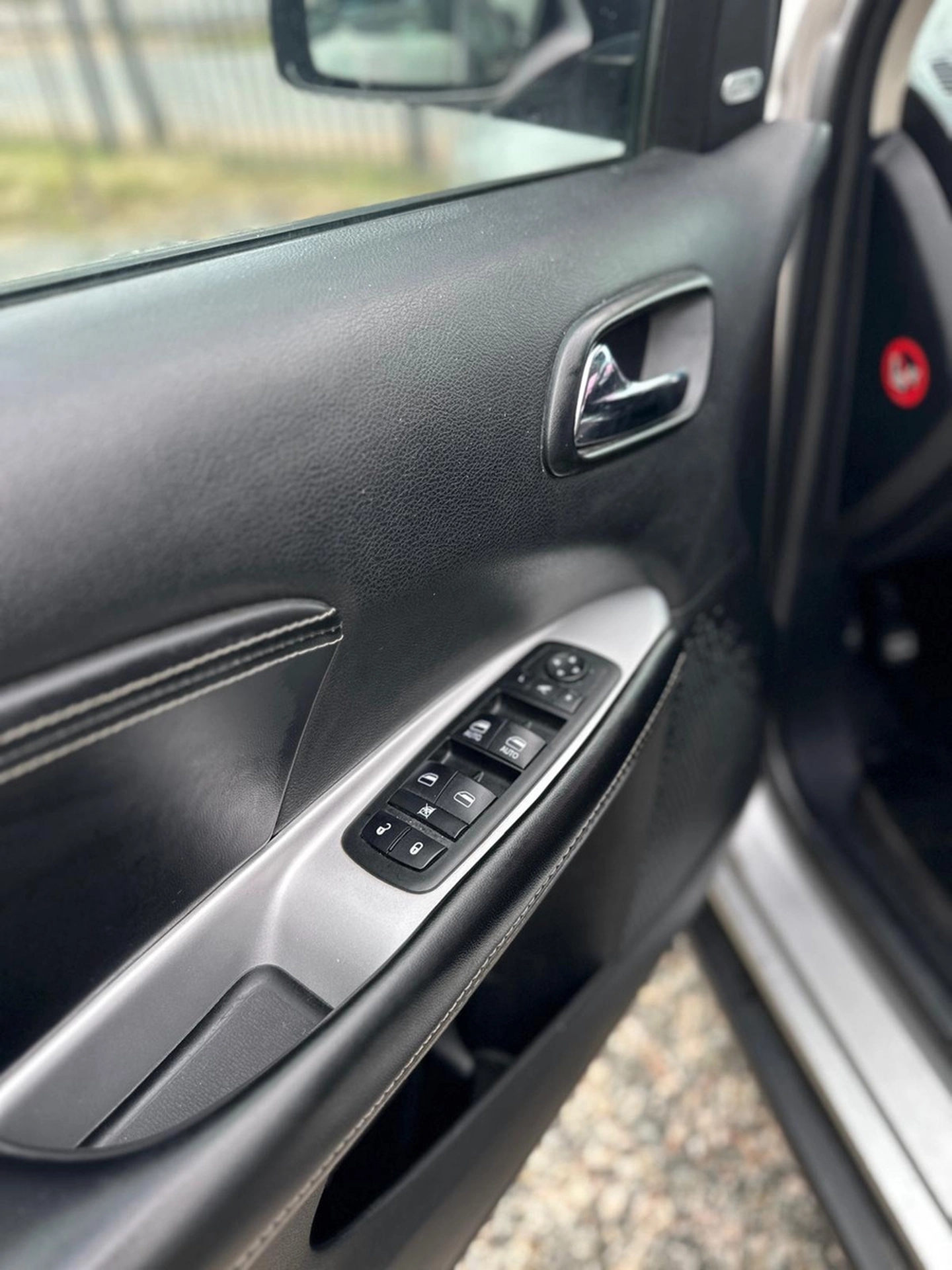 Dodge Journey 3.6 Sxt 5p - Solycar