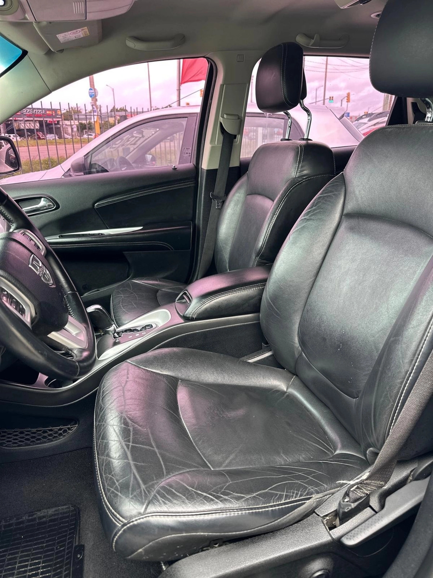 Dodge Journey 3.6 Sxt 5p - Solycar