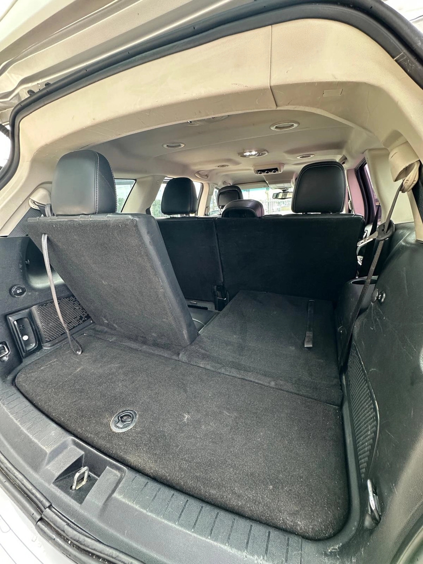 Dodge Journey 3.6 Sxt 5p - Solycar