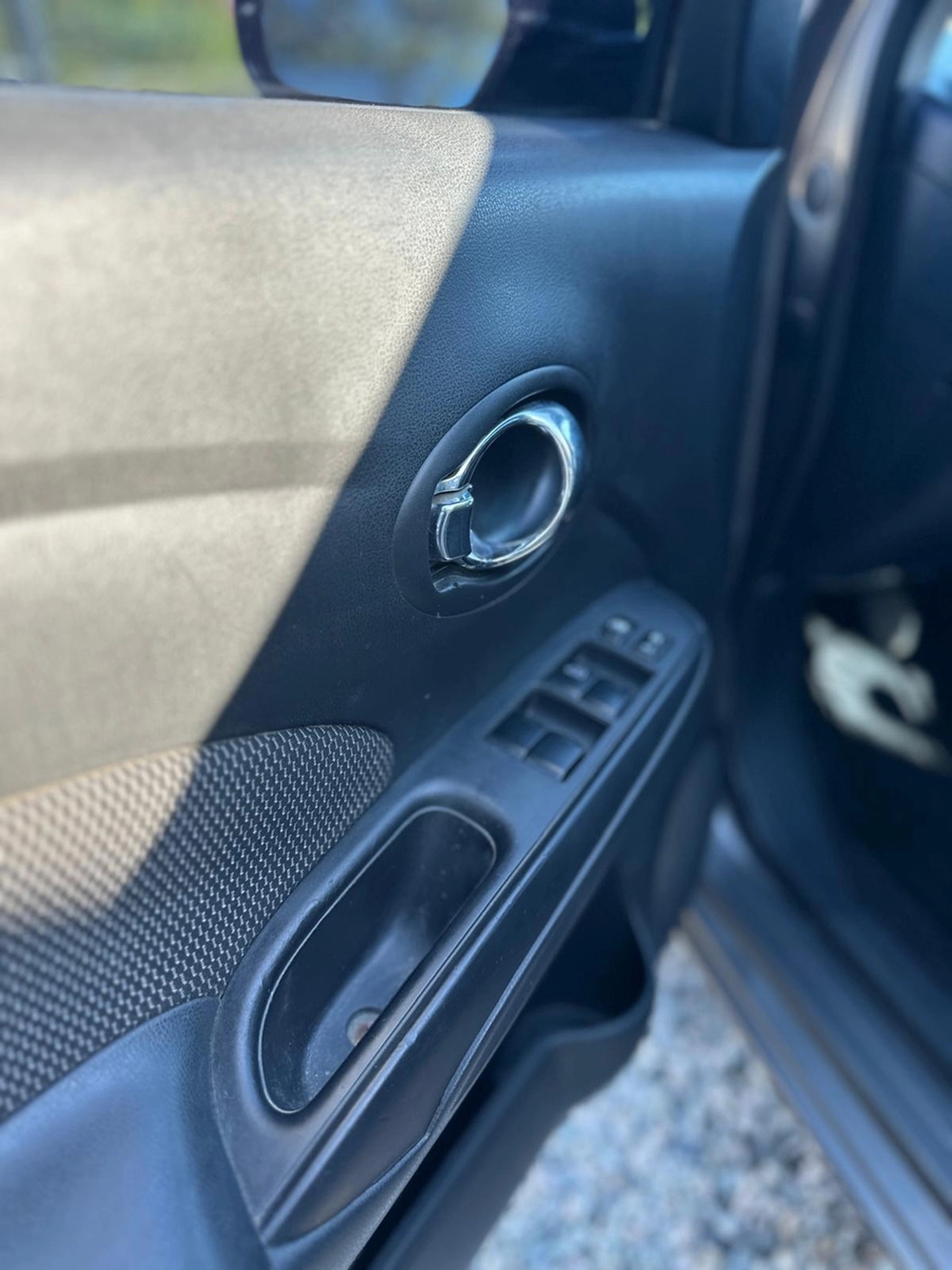 Nissan Versa 1.6 Advance Mt - Extra Full - Solycar