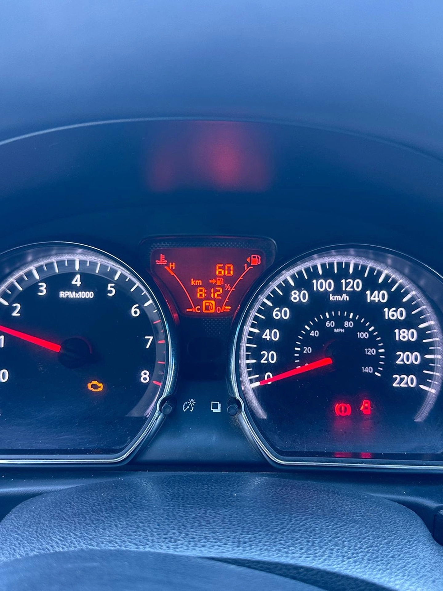 Nissan Versa 1.6 Advance Mt - Extra Full - Solycar