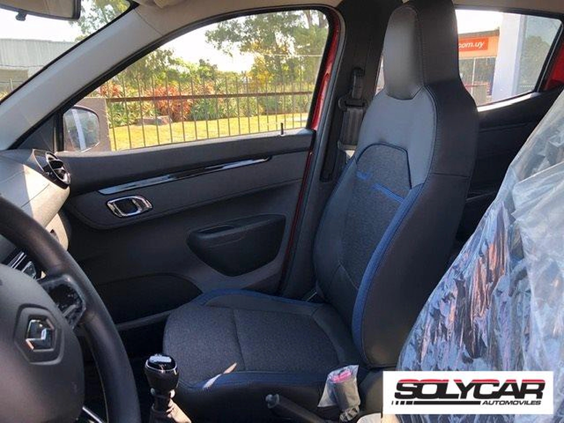 Renault Kwid Zen Intense Outsider 1.0 0km - Solycar