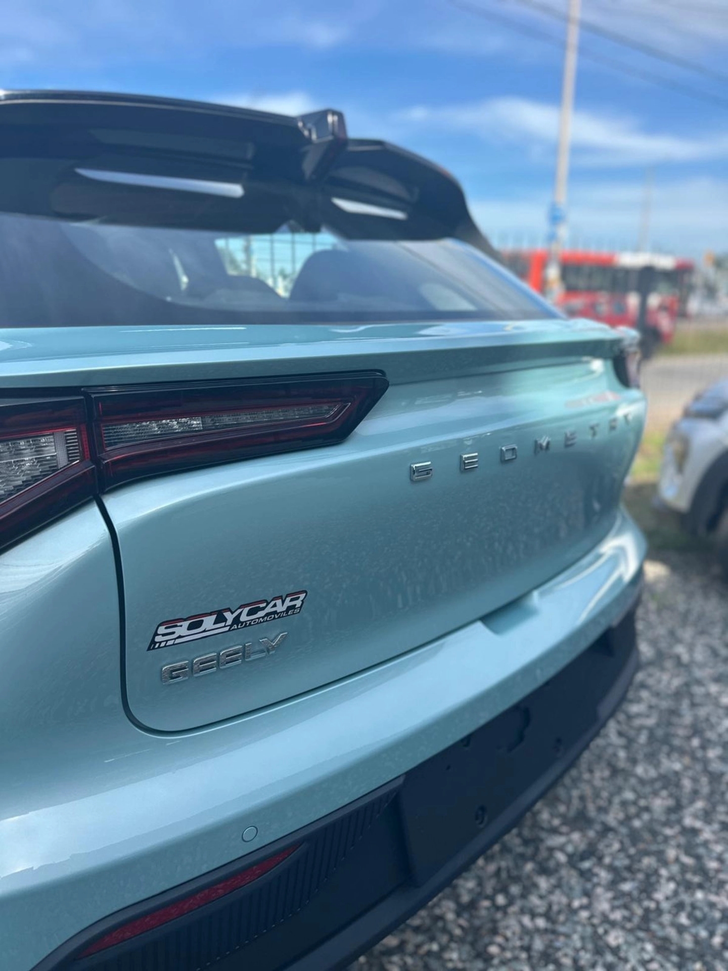 Geely Geometry E - 100% Eléctrico 380 Autonomía - Solycar