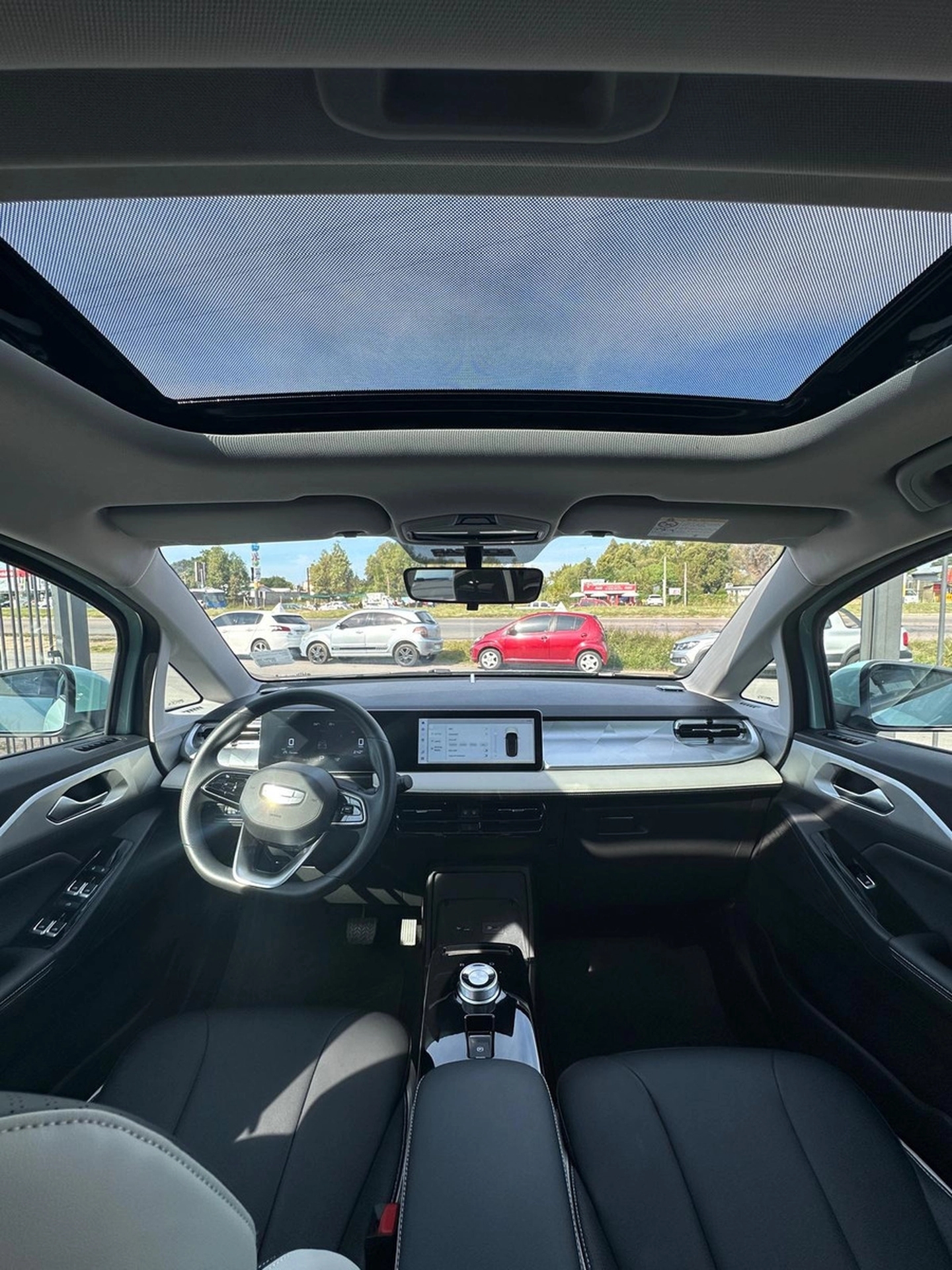 Geely Geometry E - 100% Eléctrico 380 Autonomía - Solycar