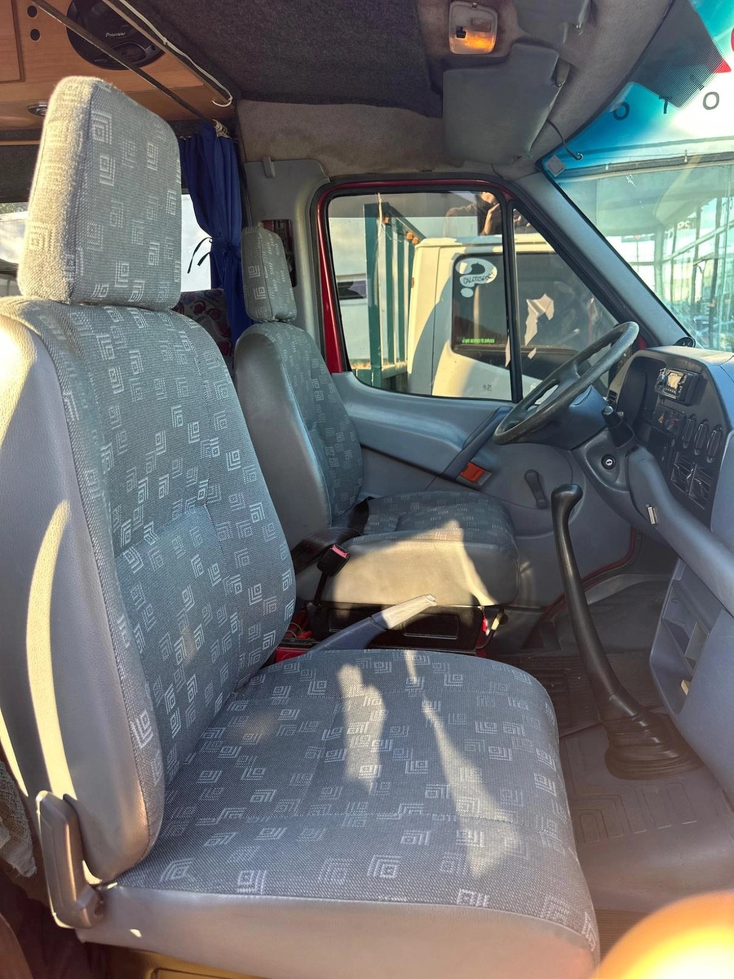 Motor Home M.benz Sprinter 3.1 D  99 4 Pasajeros!! - Solycar