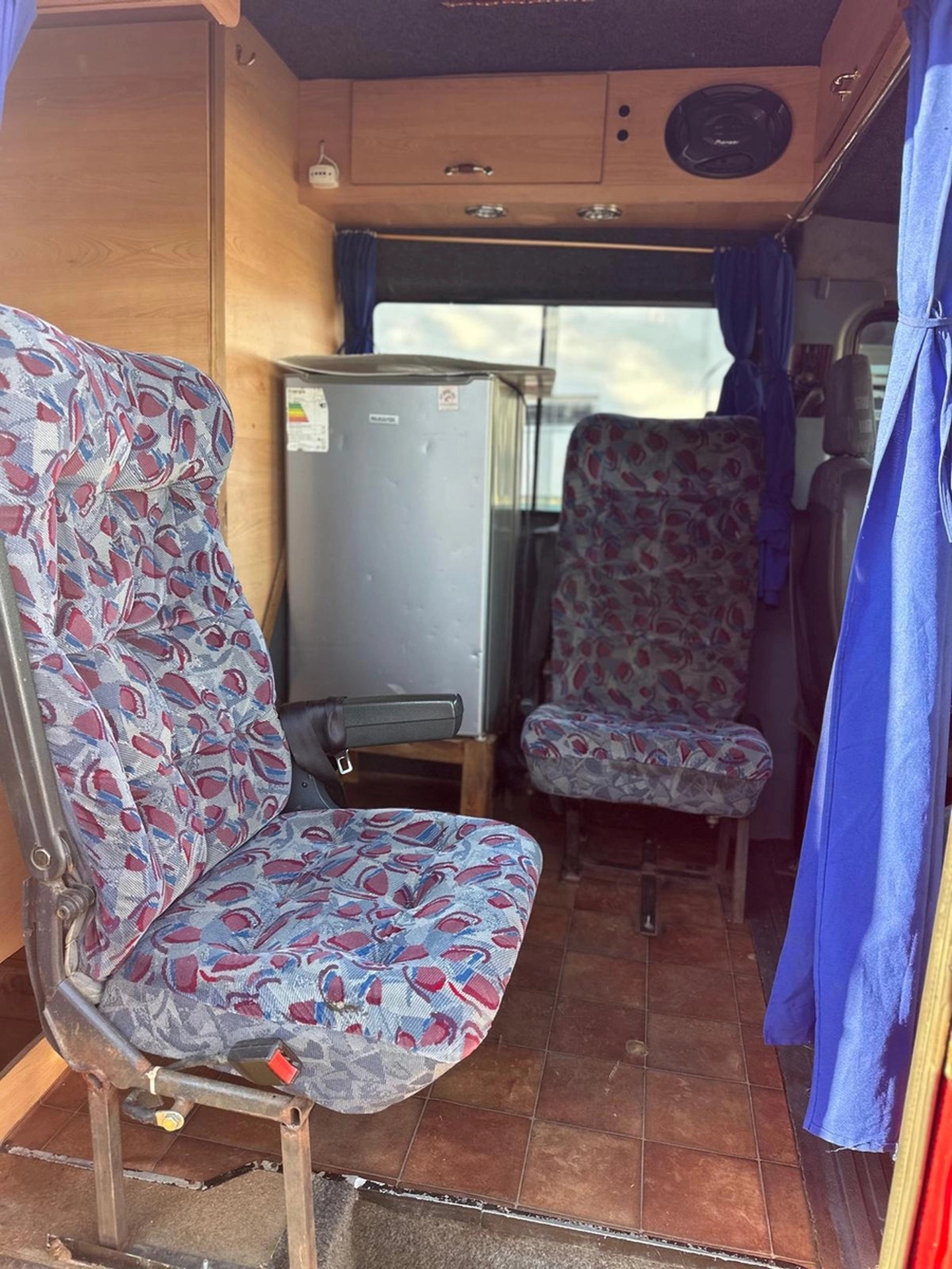 Motor Home M.benz Sprinter 3.1 D  99 4 Pasajeros!! - Solycar