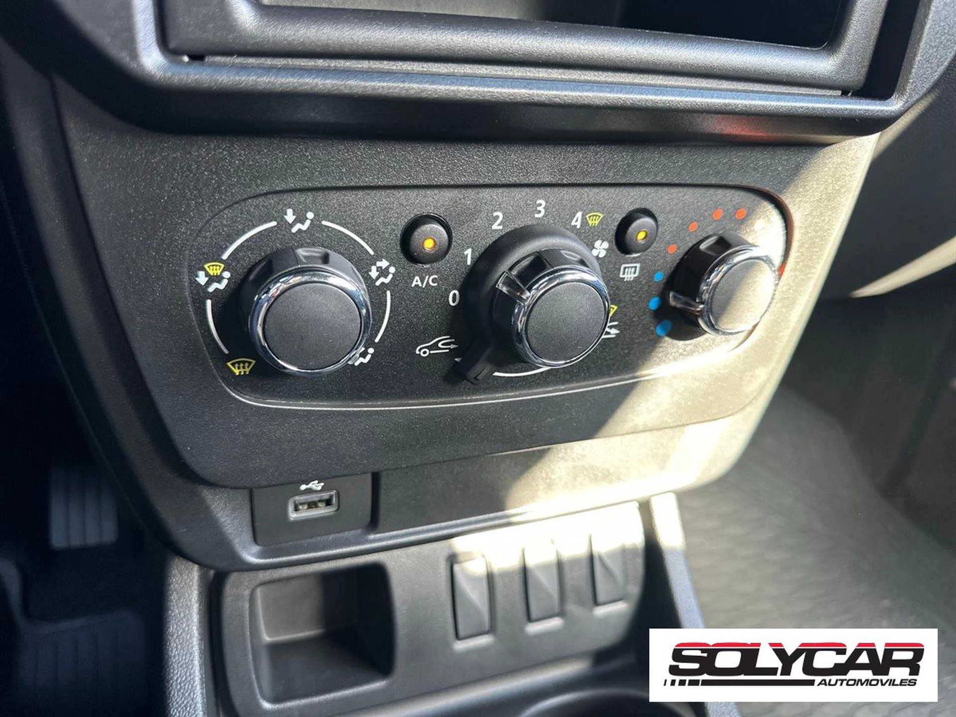 Renault Oroch Zen 1.6 0km - Solycar