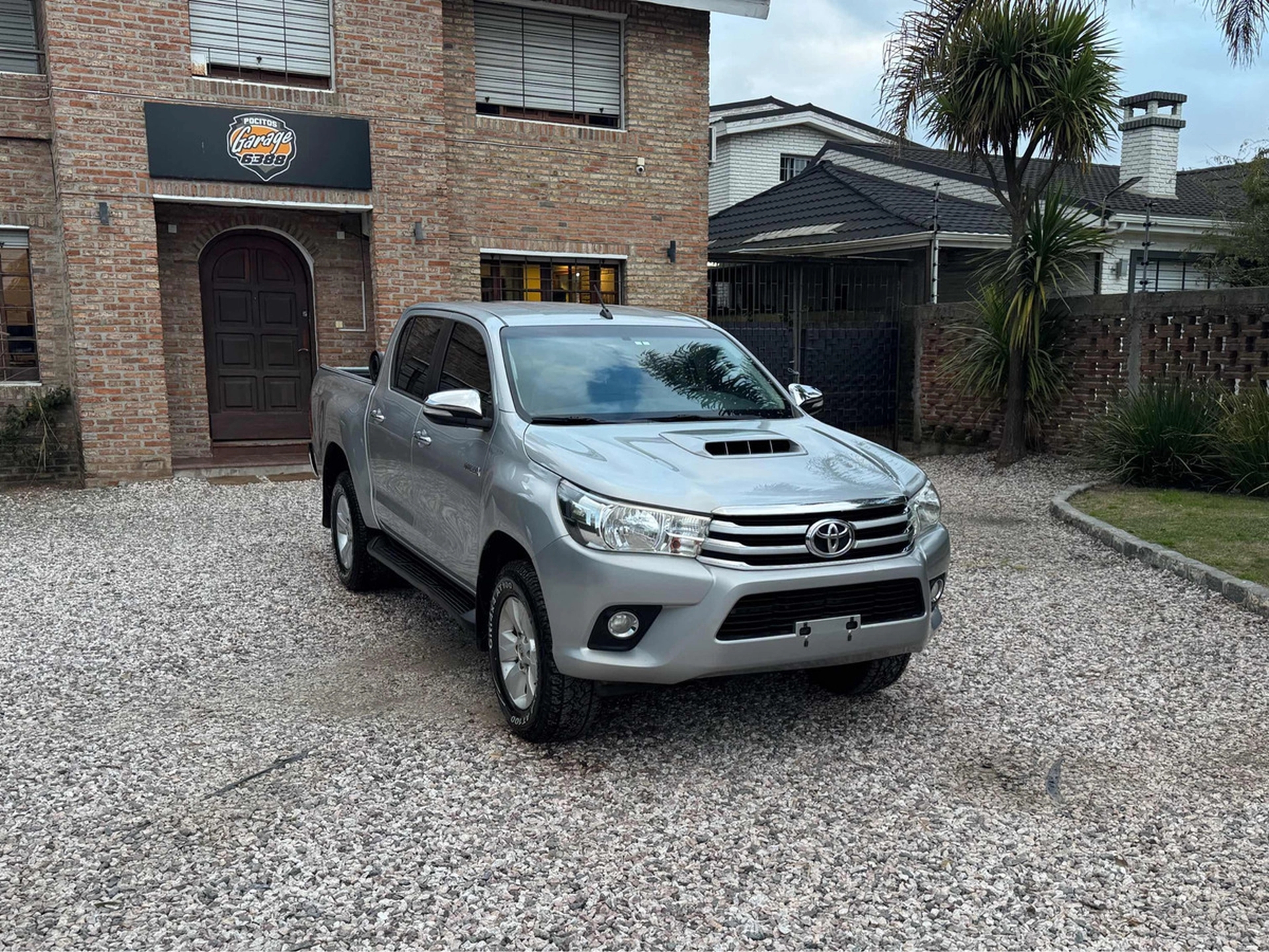 Toyota Hilux 3.0 Cd Srv Limited Tdi 171cv 4x4 5at