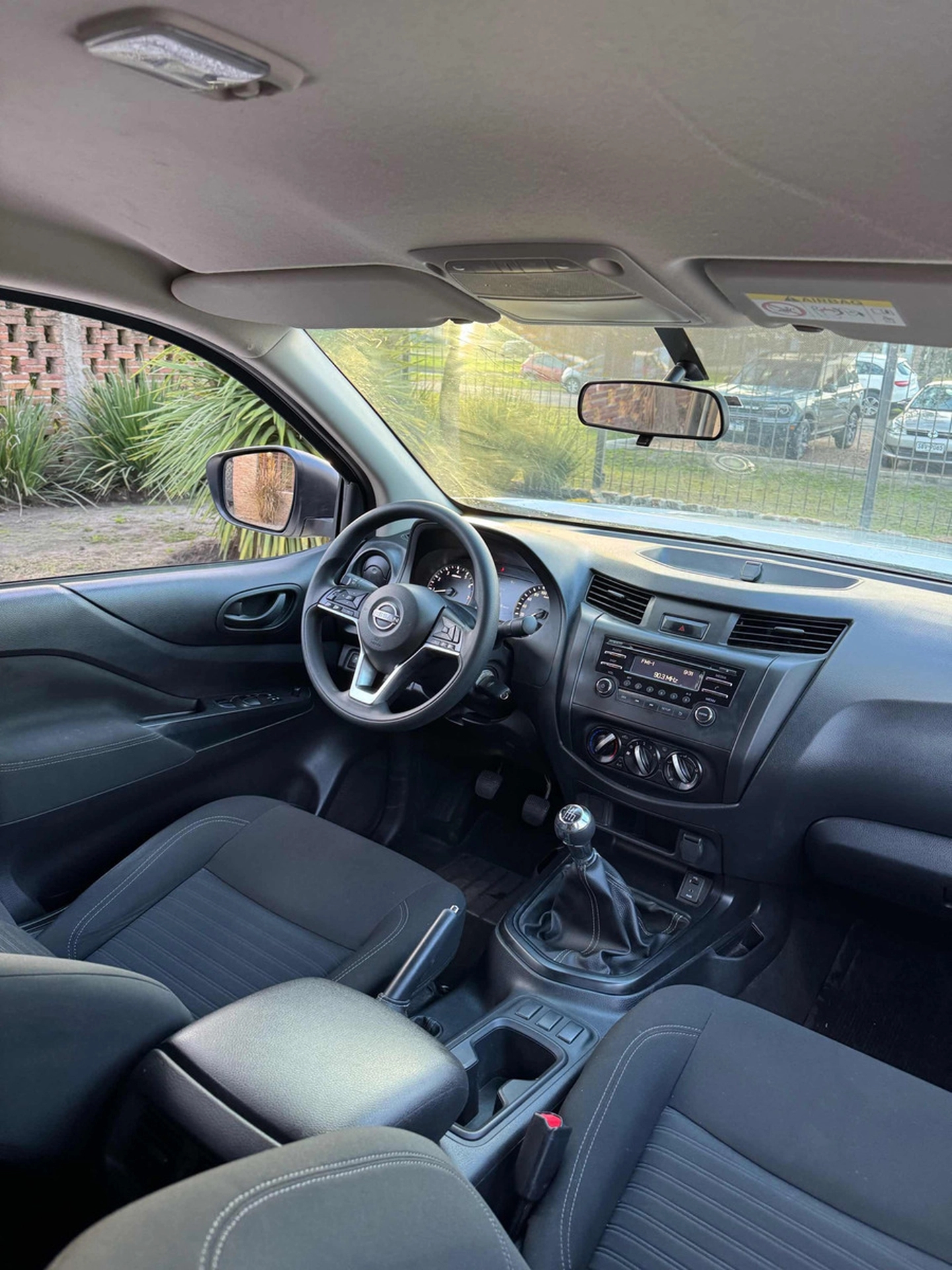 Nissan Np300 Frontier 2.5 Se Doble Cabina