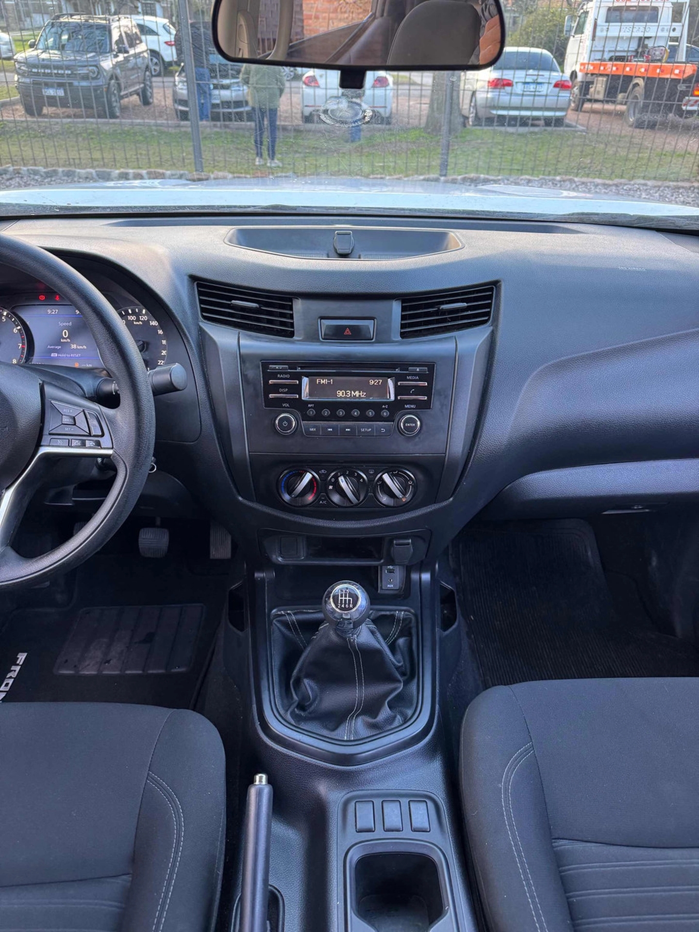 Nissan Np300 Frontier 2.5 Se Doble Cabina