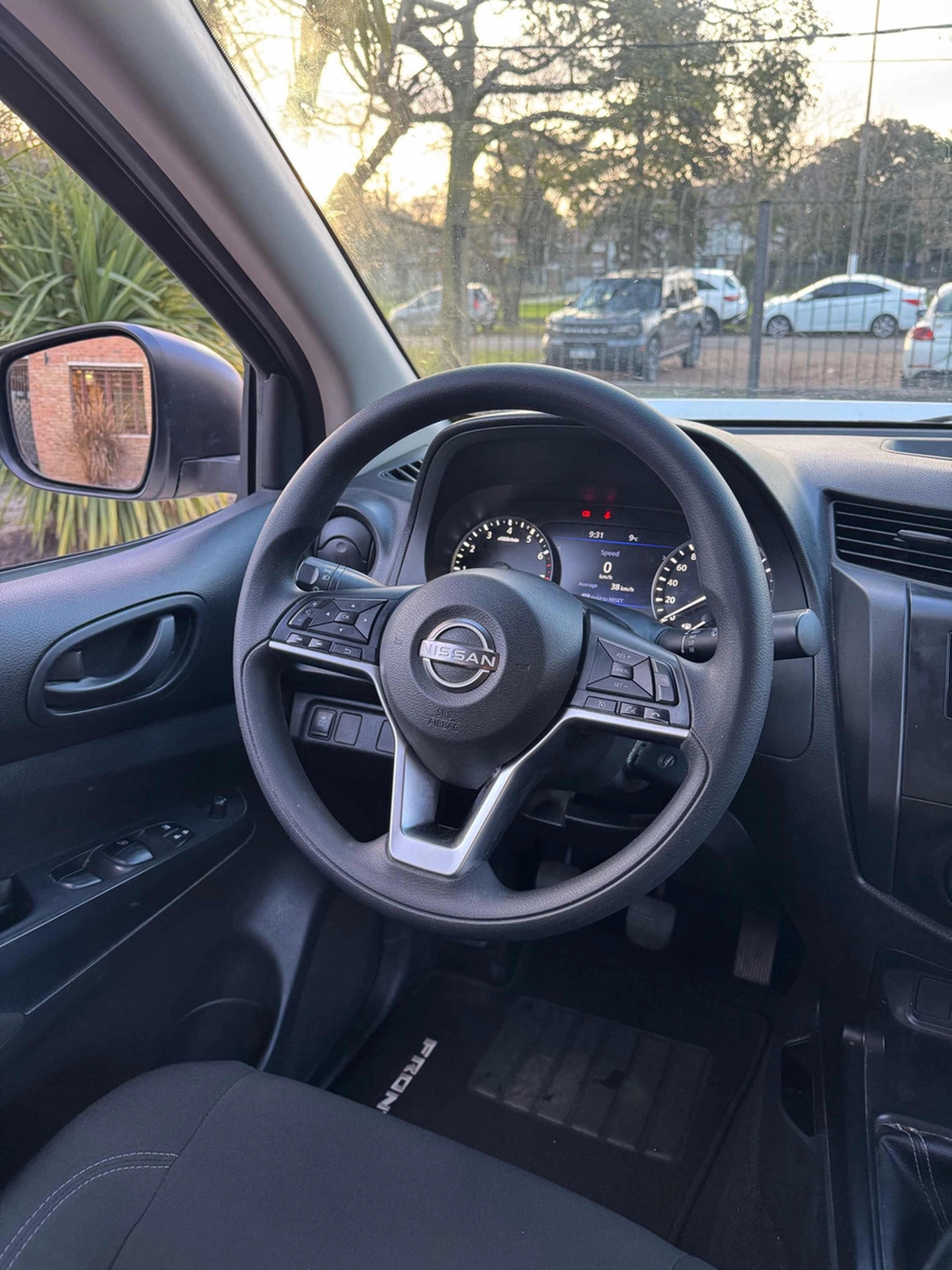 Nissan Np300 Frontier 2.5 Se Doble Cabina