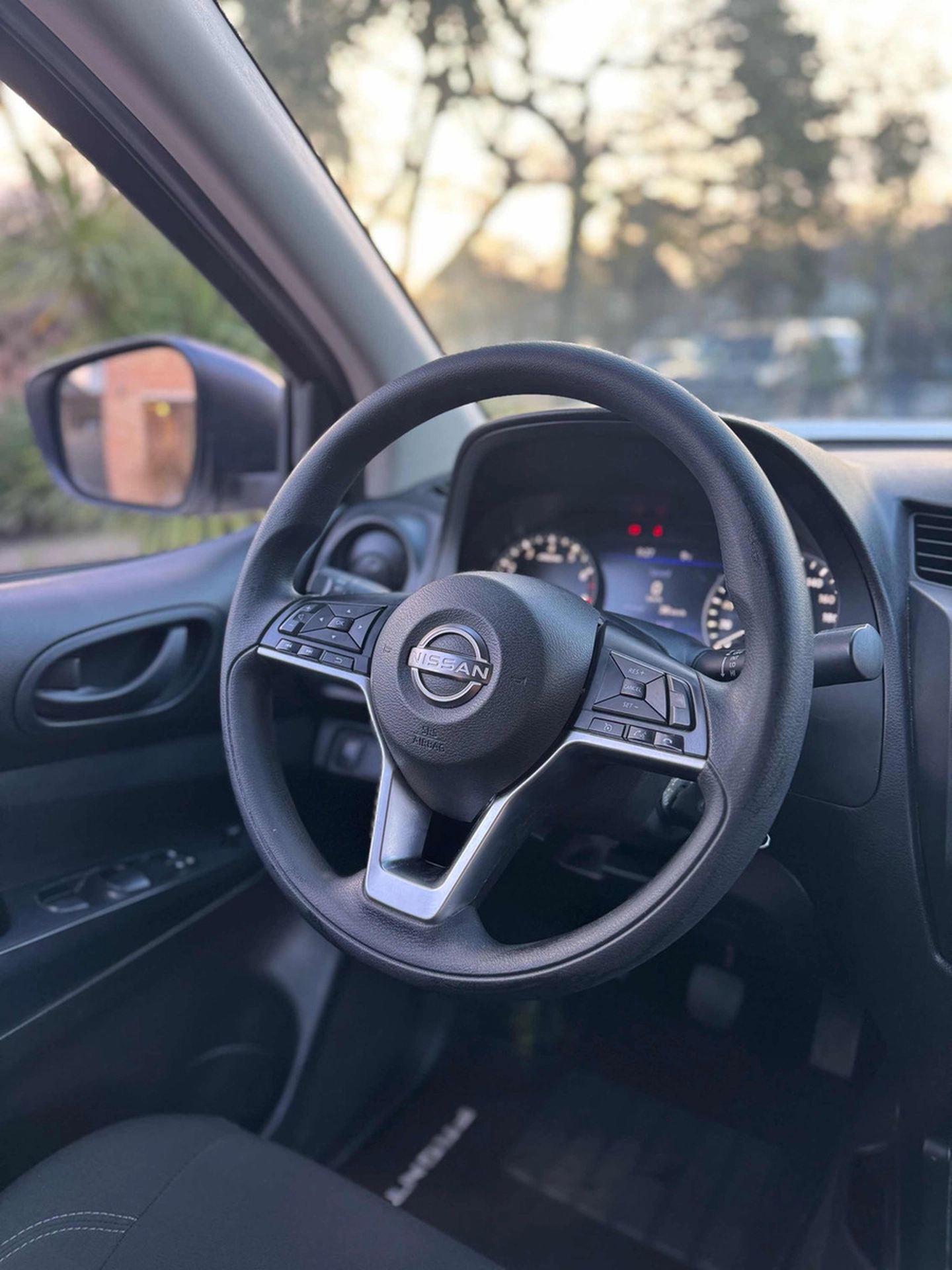 Nissan Np300 Frontier 2.5 Se Doble Cabina