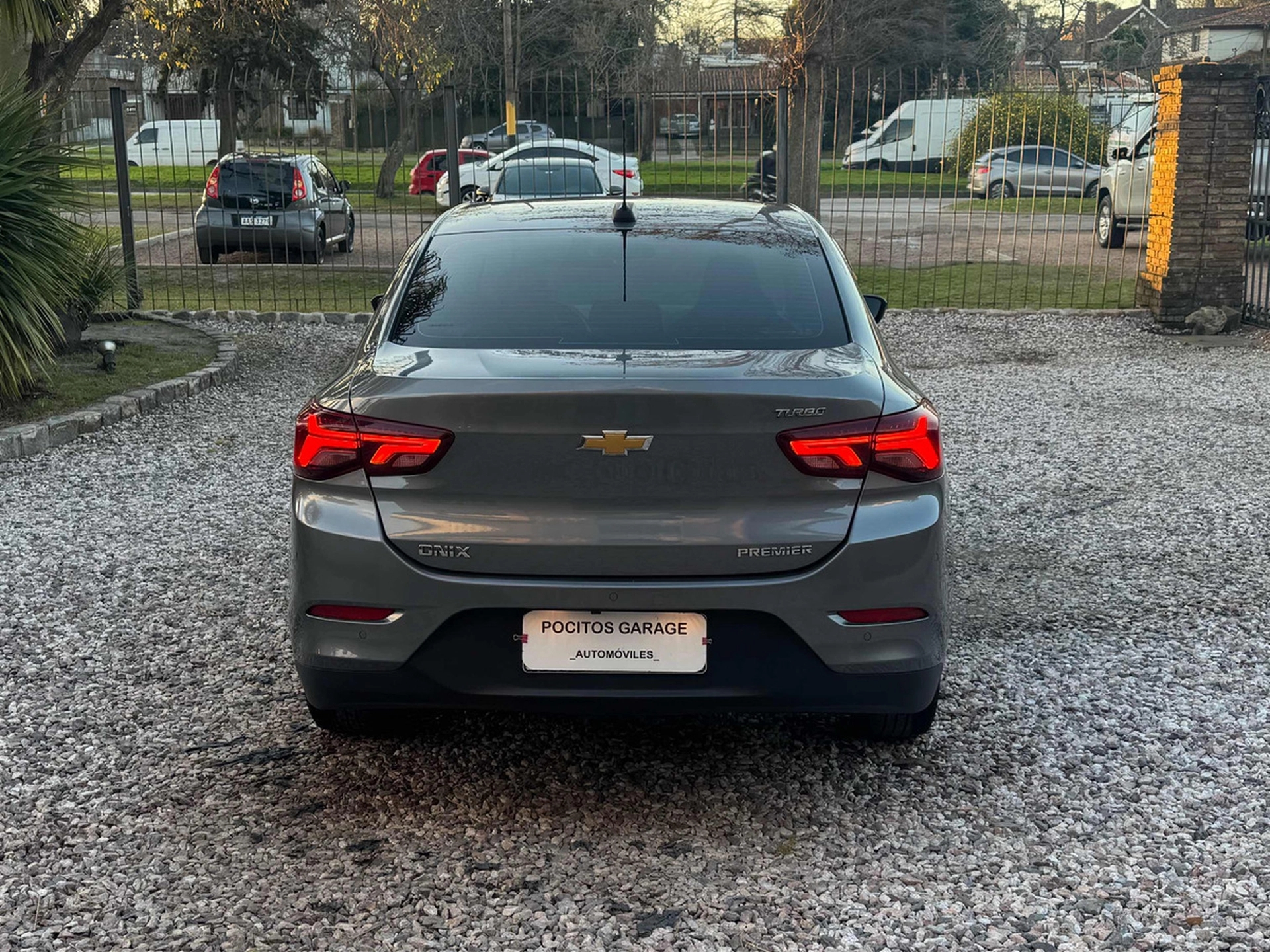 Chevrolet Onix Plus 1.0t Premier At