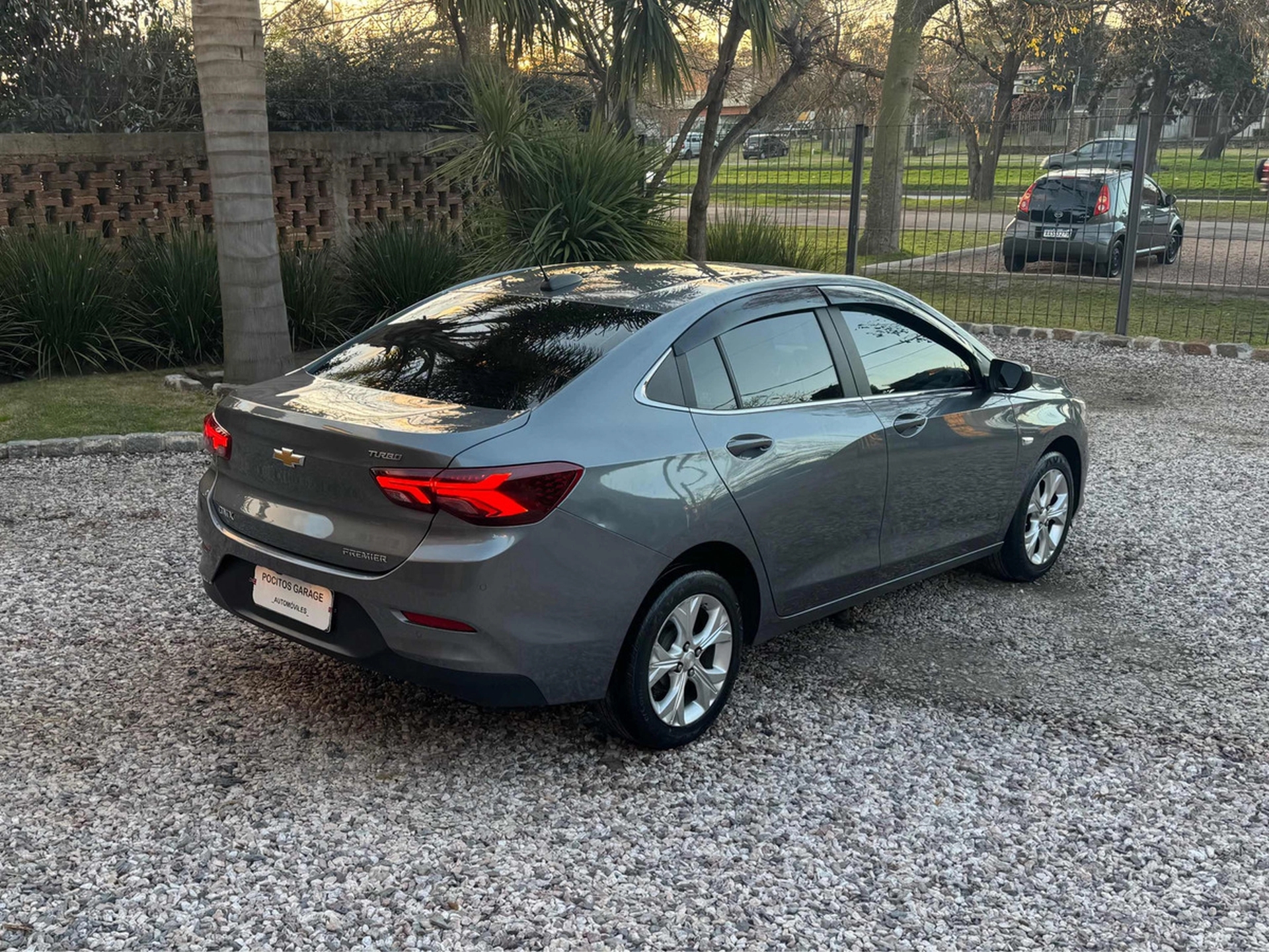 Chevrolet Onix Plus 1.0t Premier At