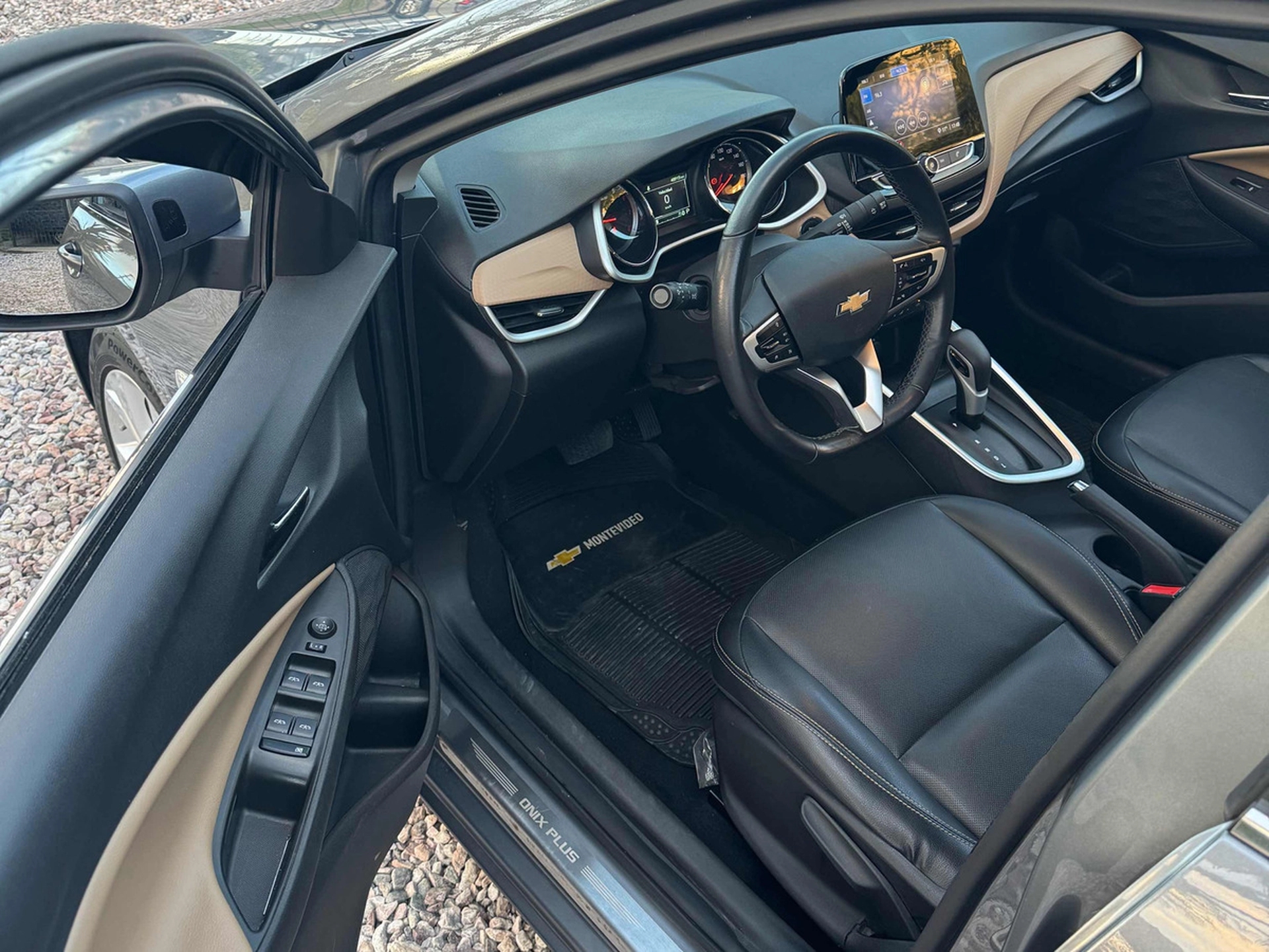 Chevrolet Onix Plus 1.0t Premier At