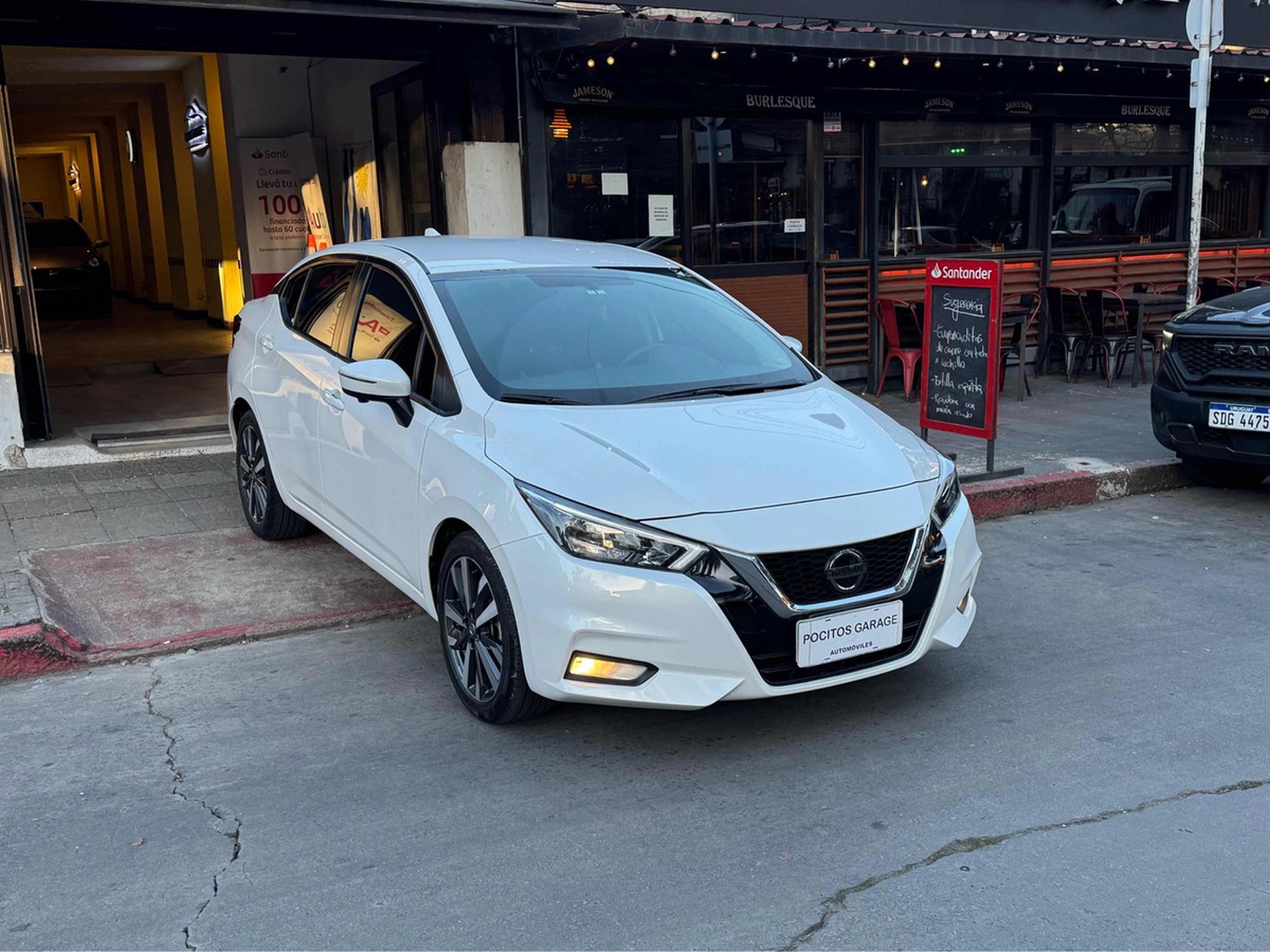 Nissan Versa 1.6 Exclusive At