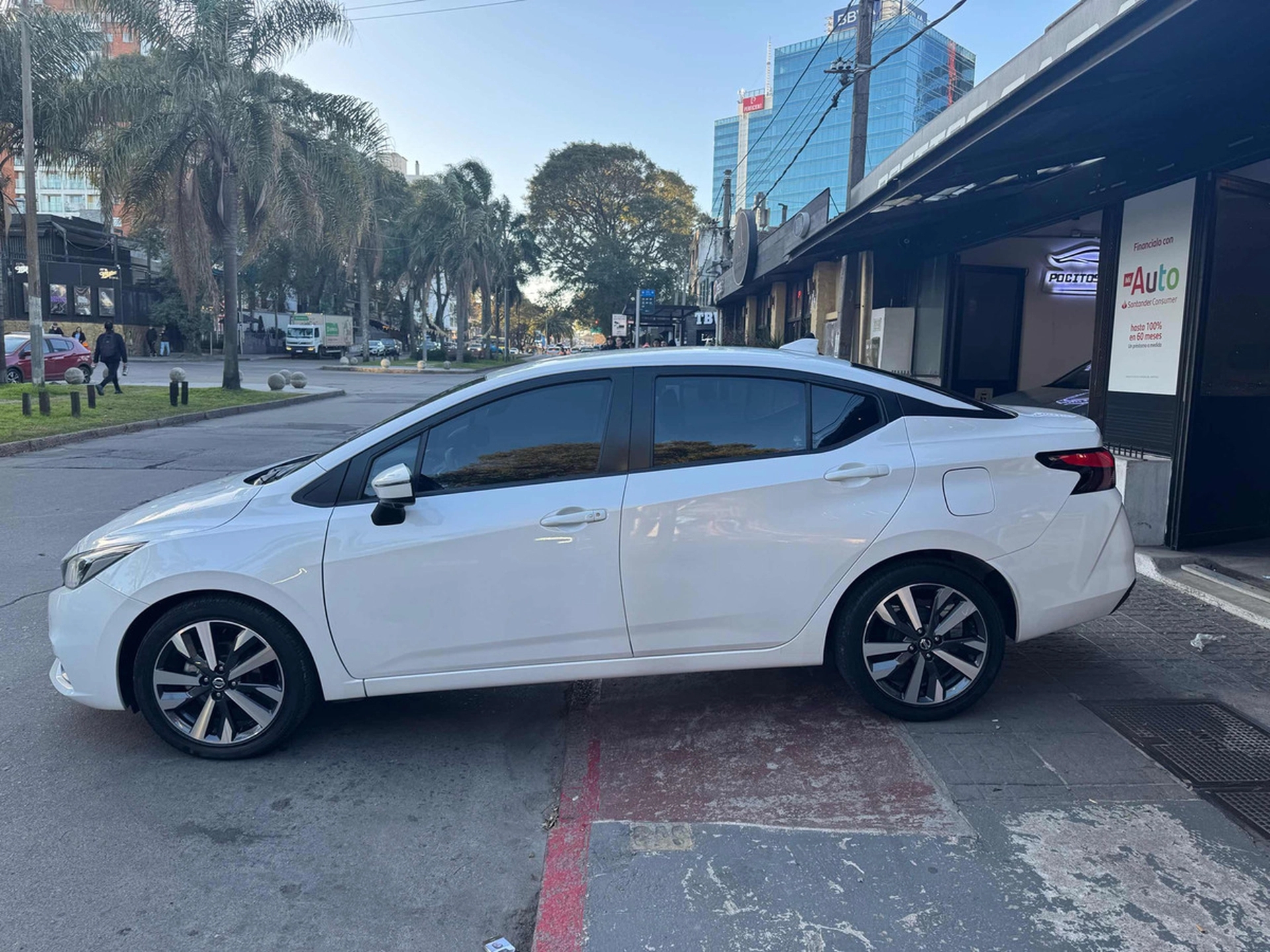 Nissan Versa 1.6 Exclusive At