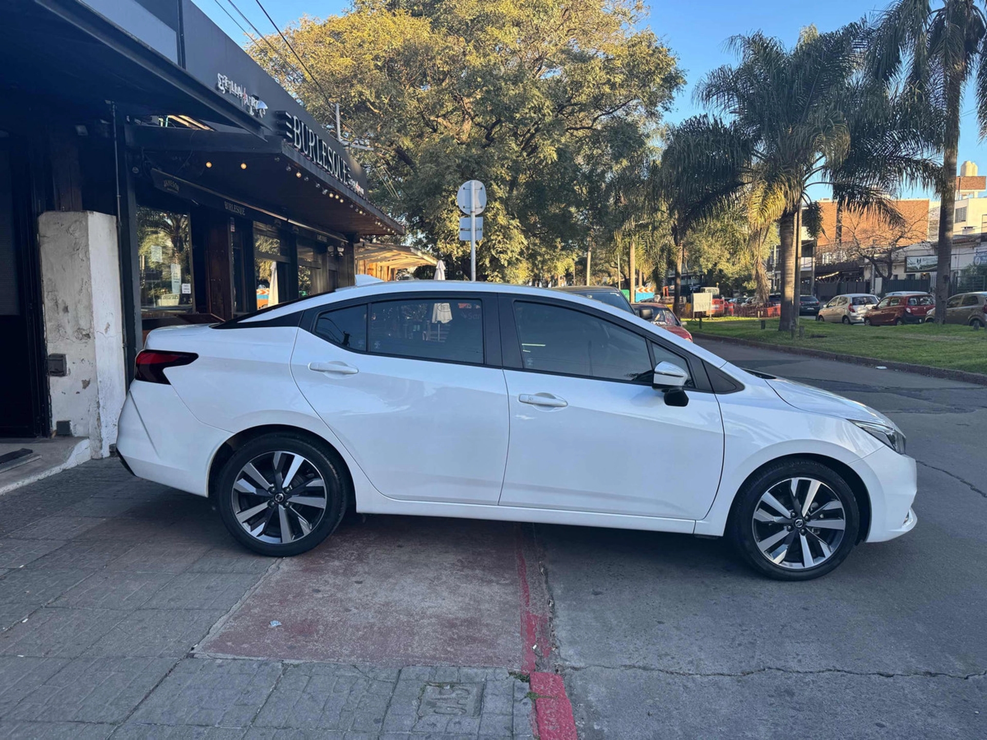 Nissan Versa 1.6 Exclusive At