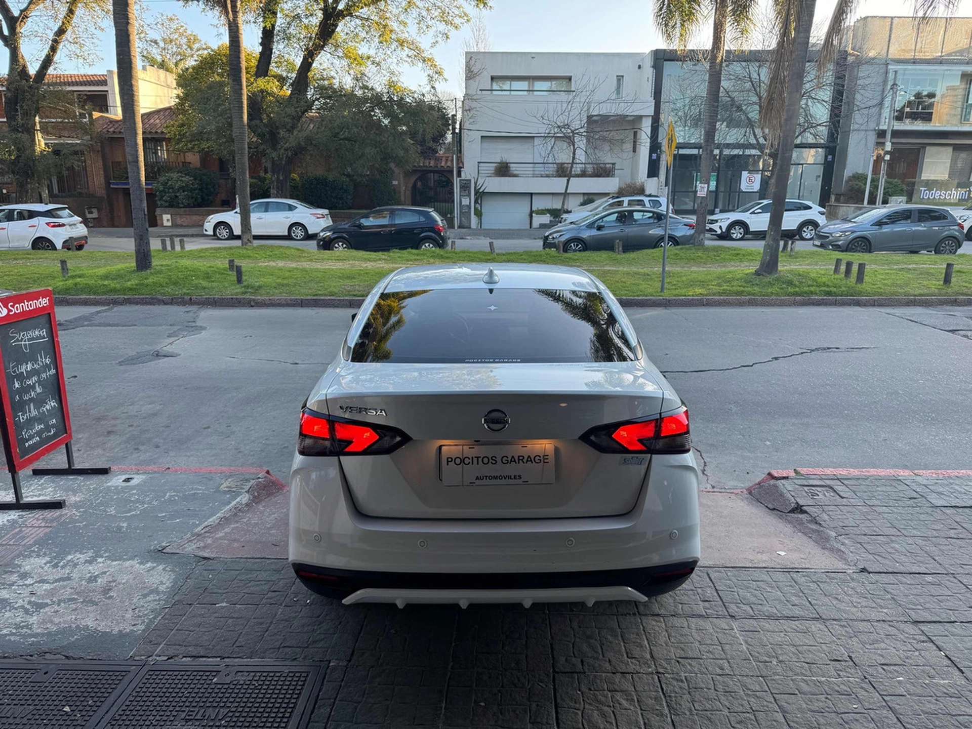 Nissan Versa 1.6 Exclusive At