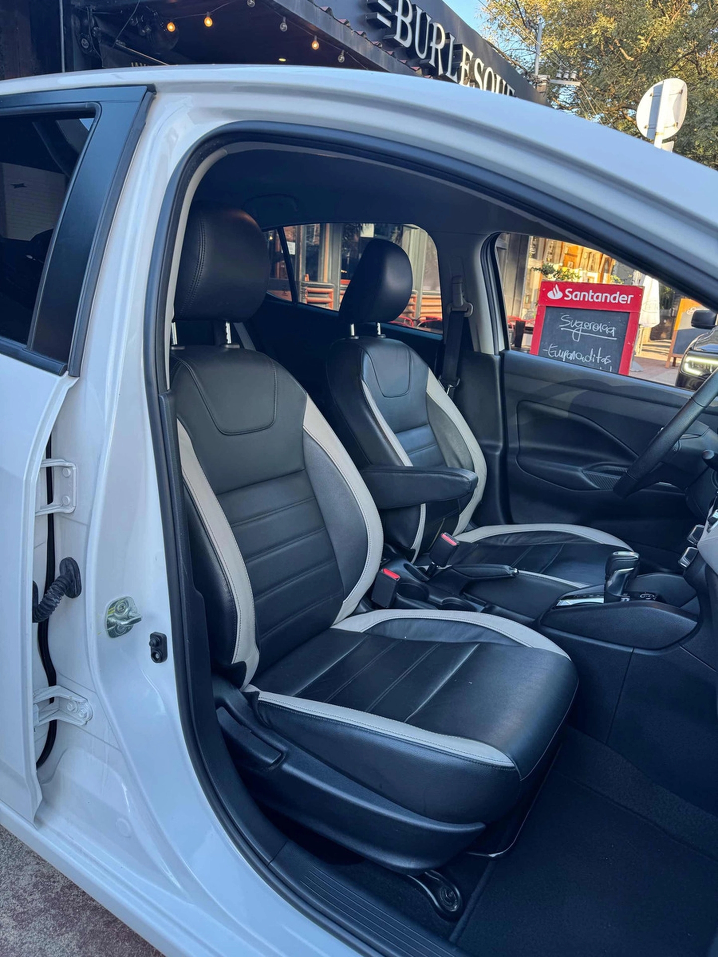 Nissan Versa 1.6 Exclusive At