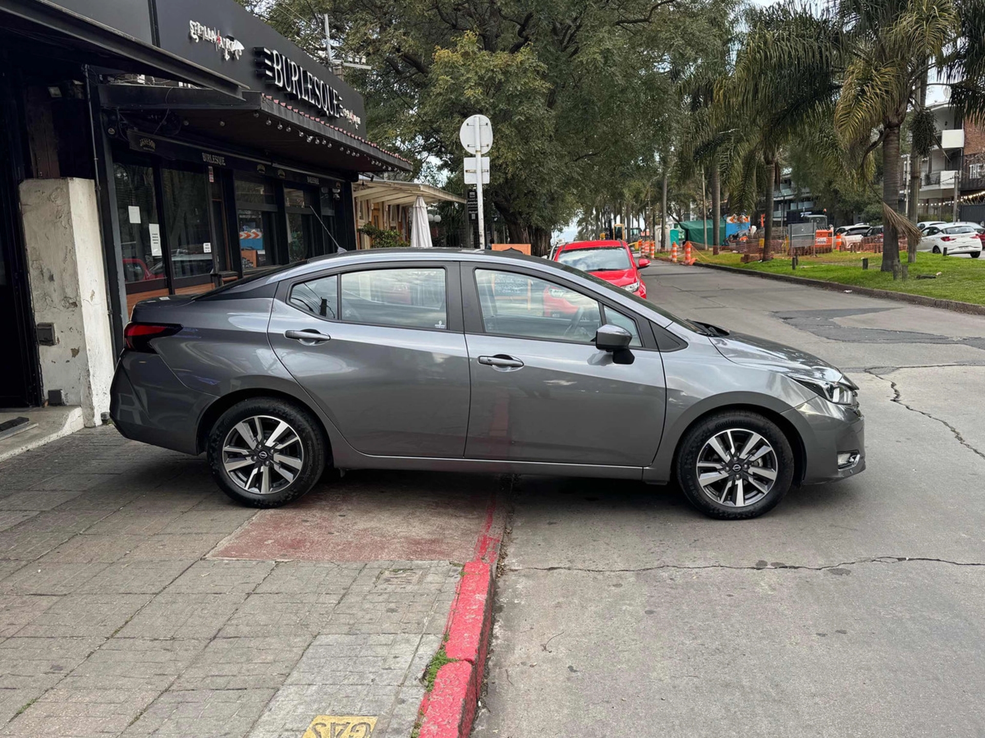 Nissan Versa 1.6 Advance At