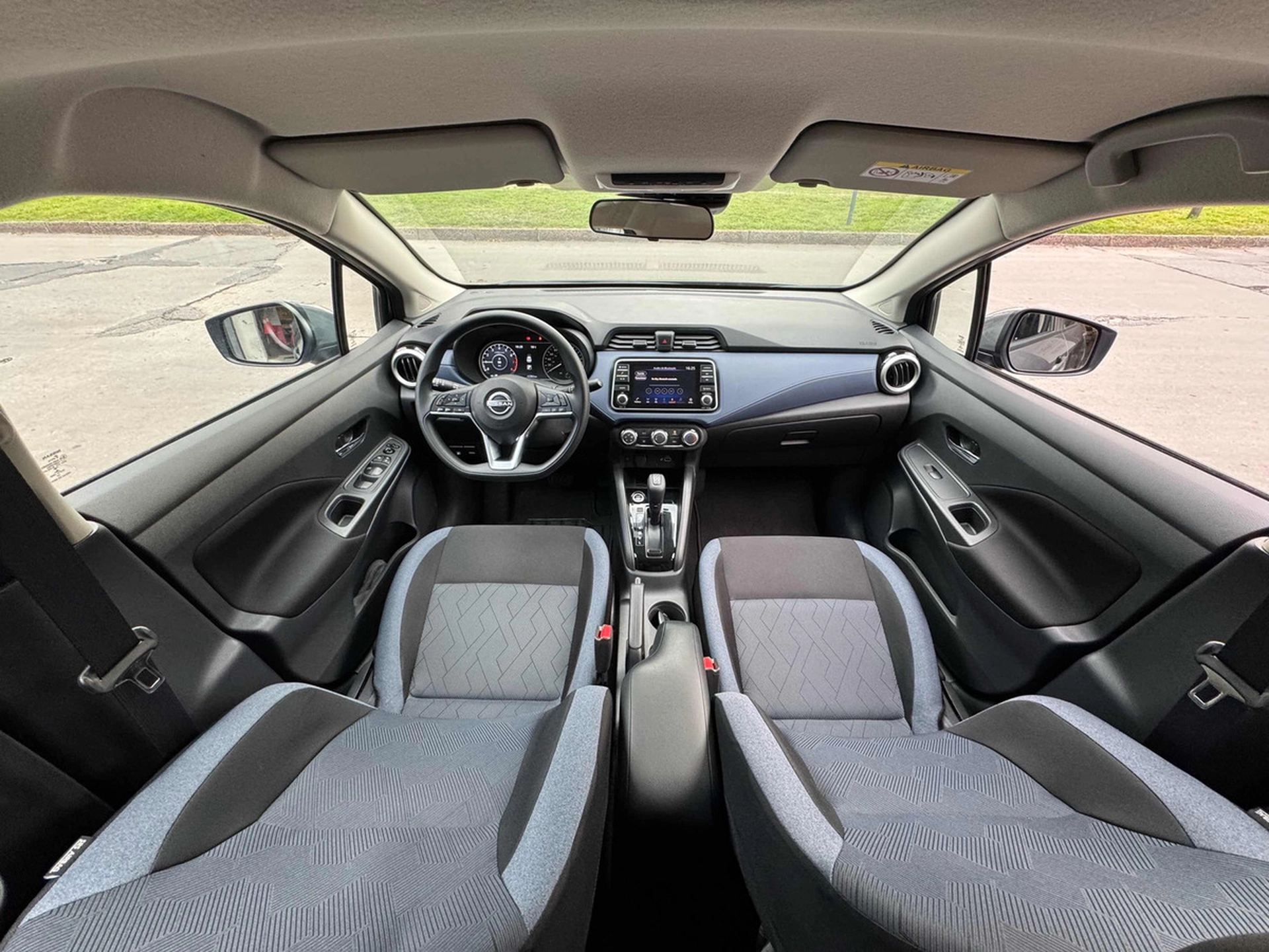 Nissan Versa 1.6 Advance At