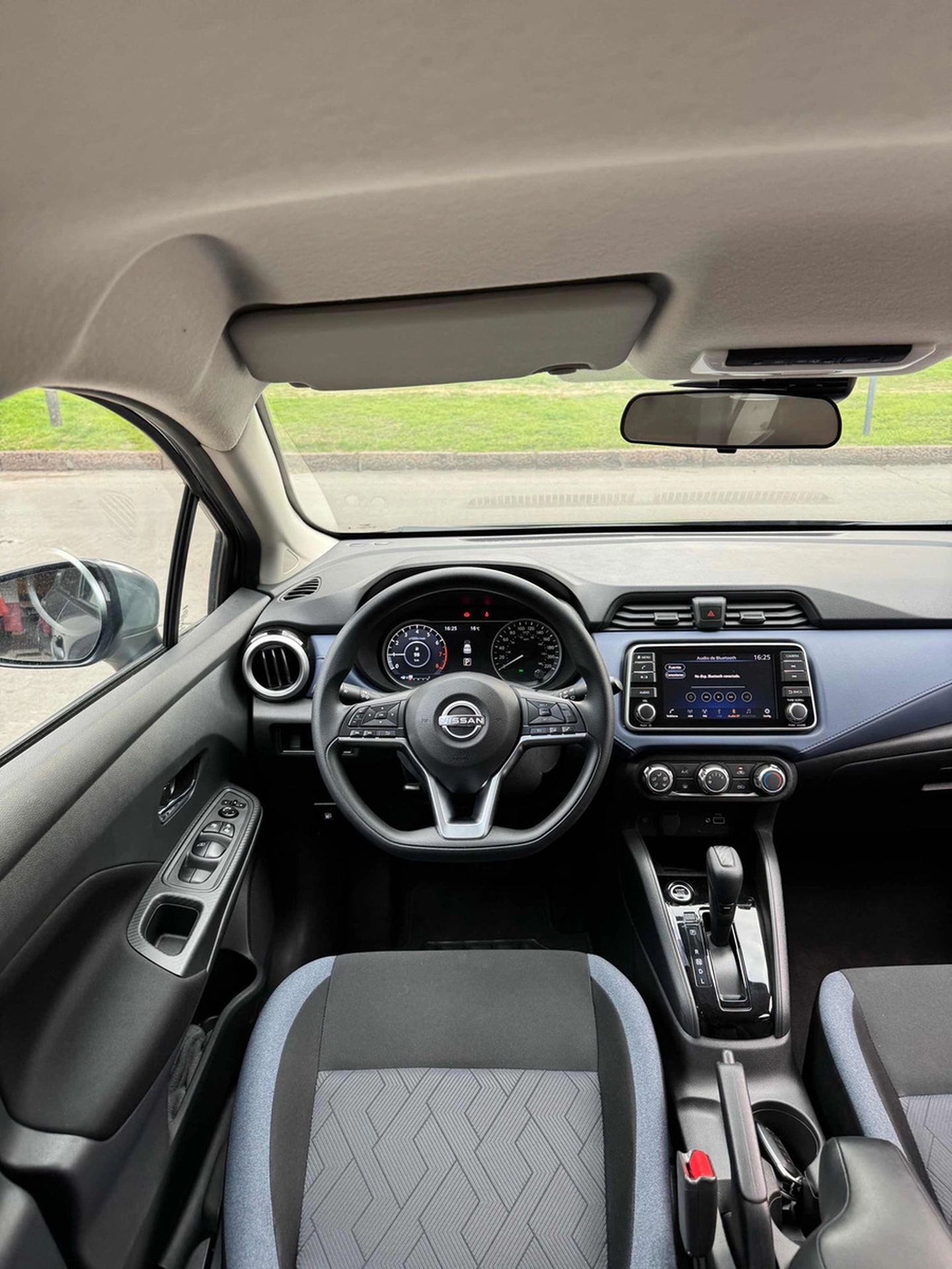 Nissan Versa 1.6 Advance At