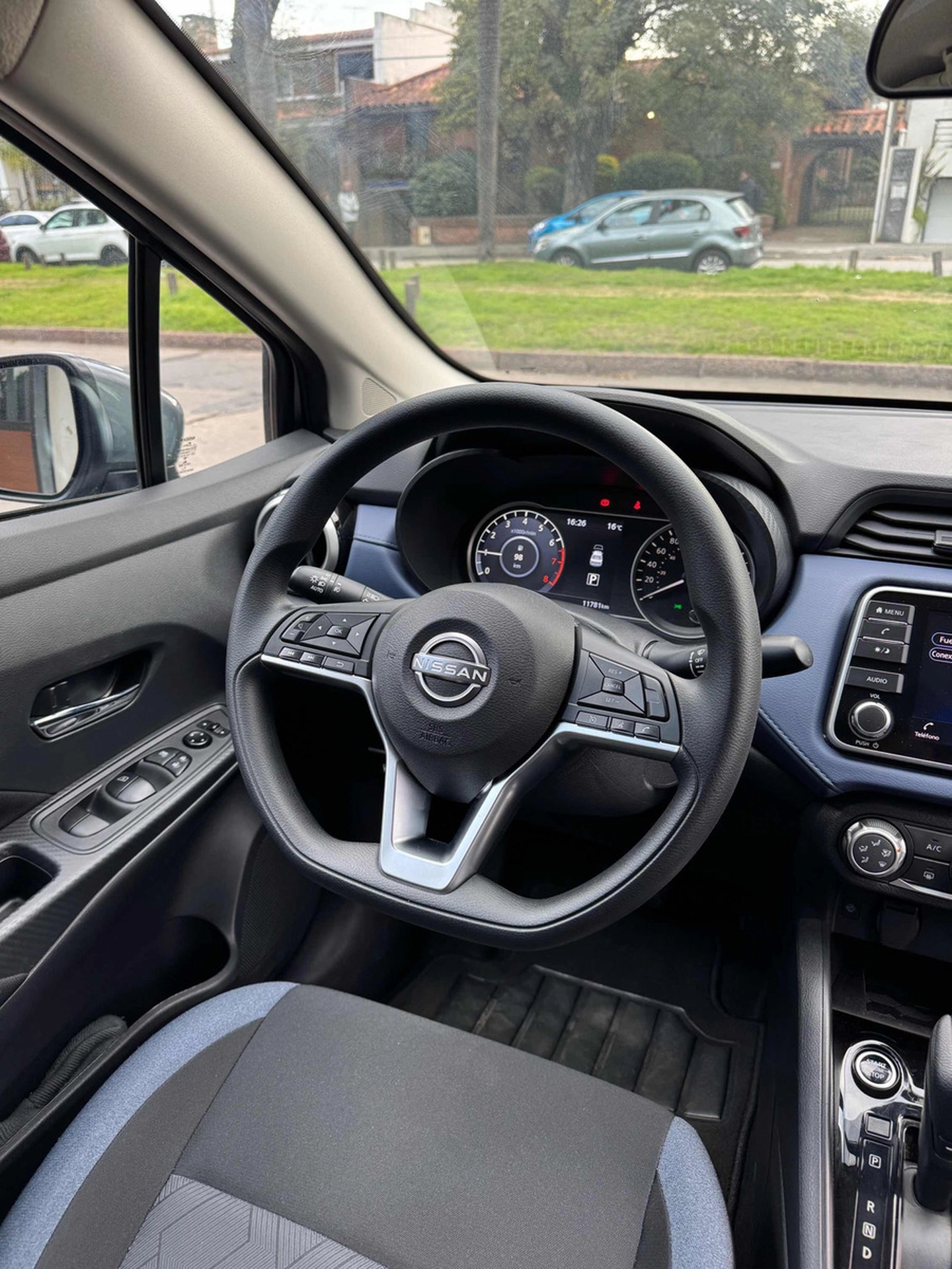 Nissan Versa 1.6 Advance At