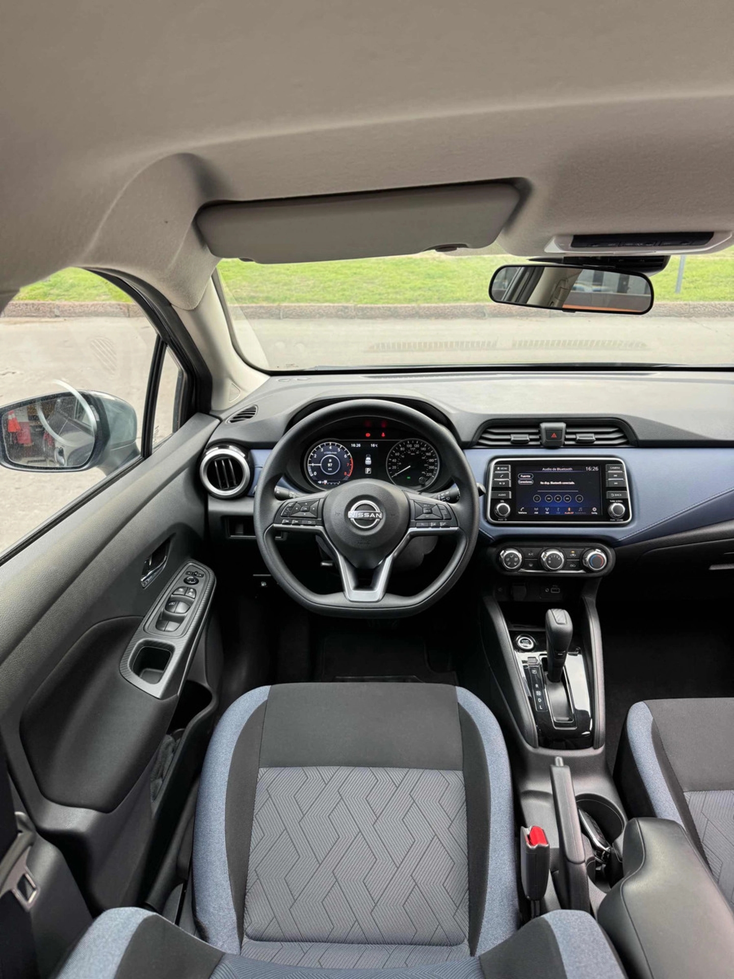 Nissan Versa 1.6 Advance At