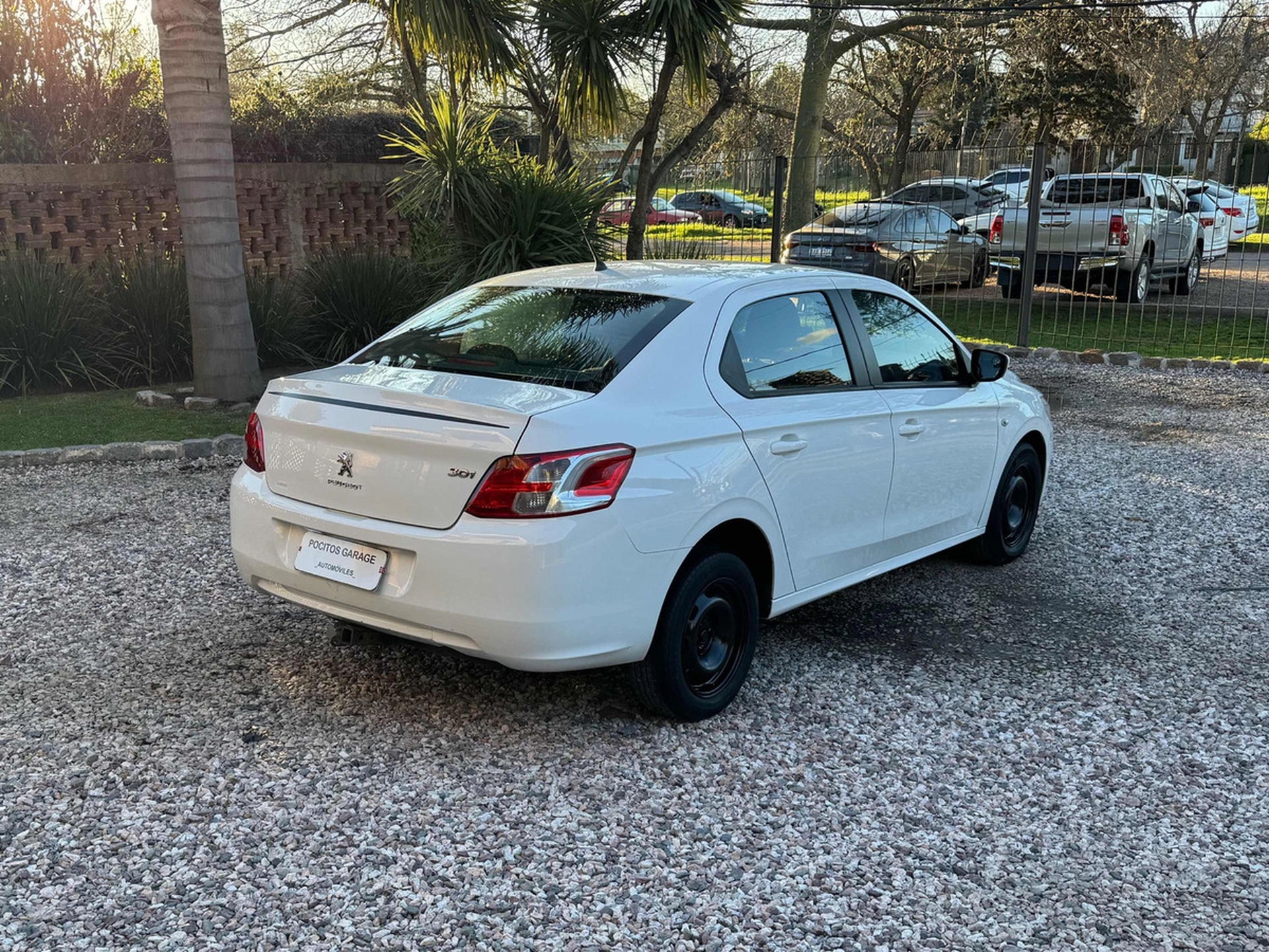 Peugeot 301 1.2 Active