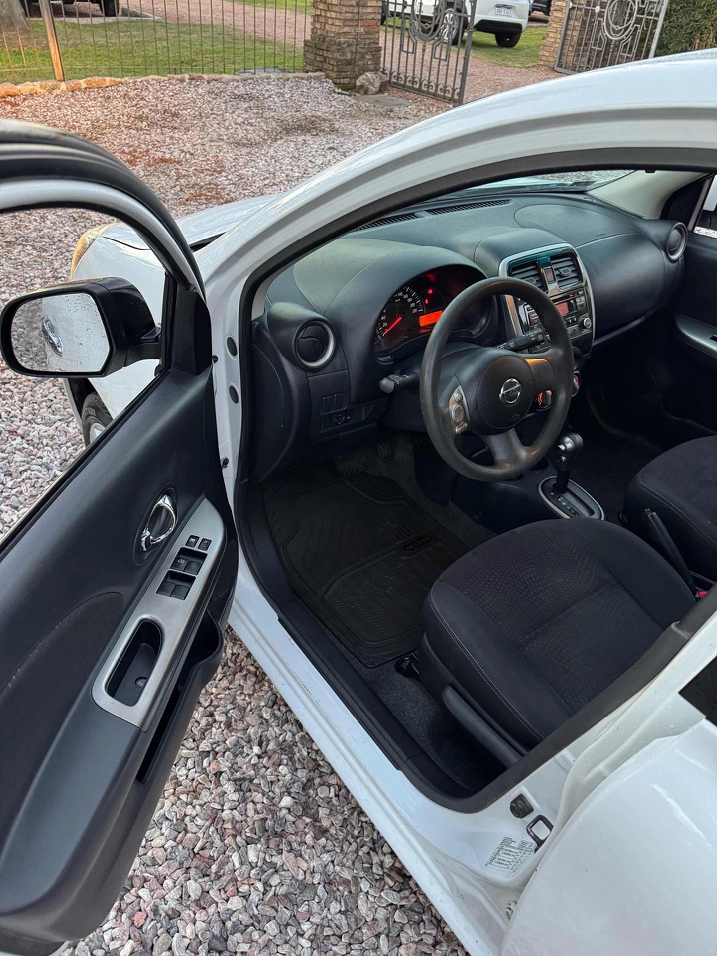 Nissan March 1.6 Advance At March Automatico