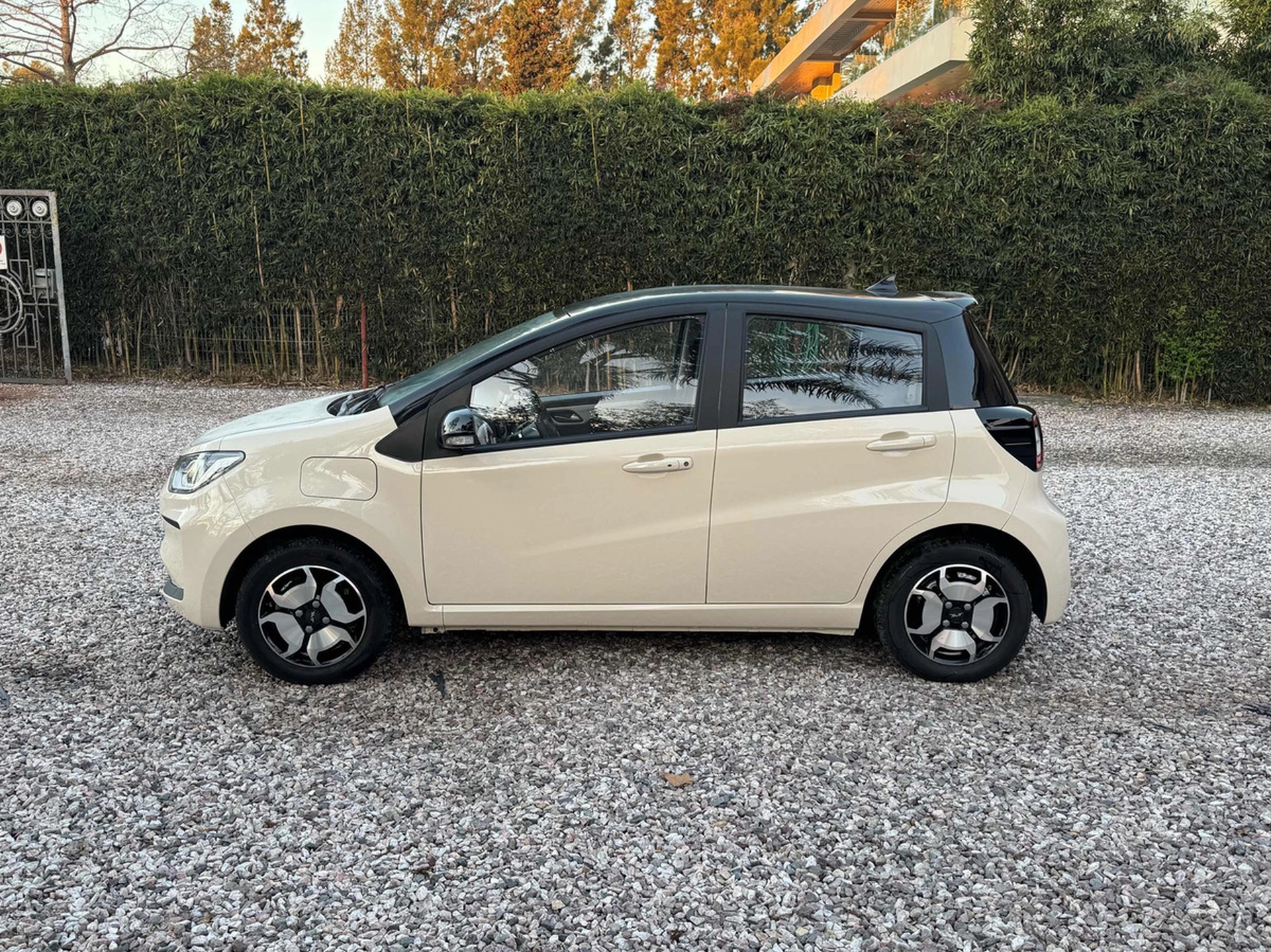 Jac E-s1 0.0 E-s1 At