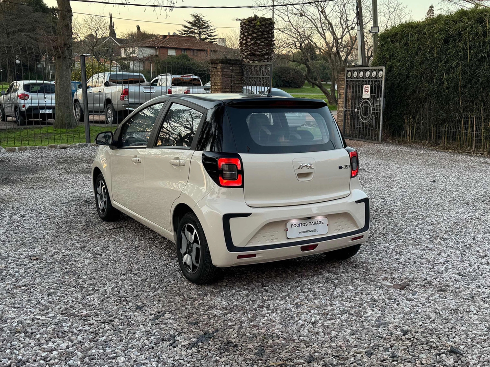 Jac E-s1 0.0 E-s1 At