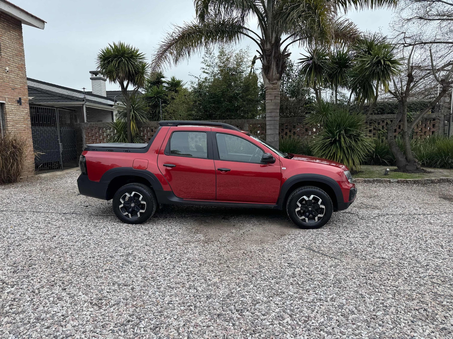 Renault Oroch 1.3 Tce Intens Outsider 2wd Cvt