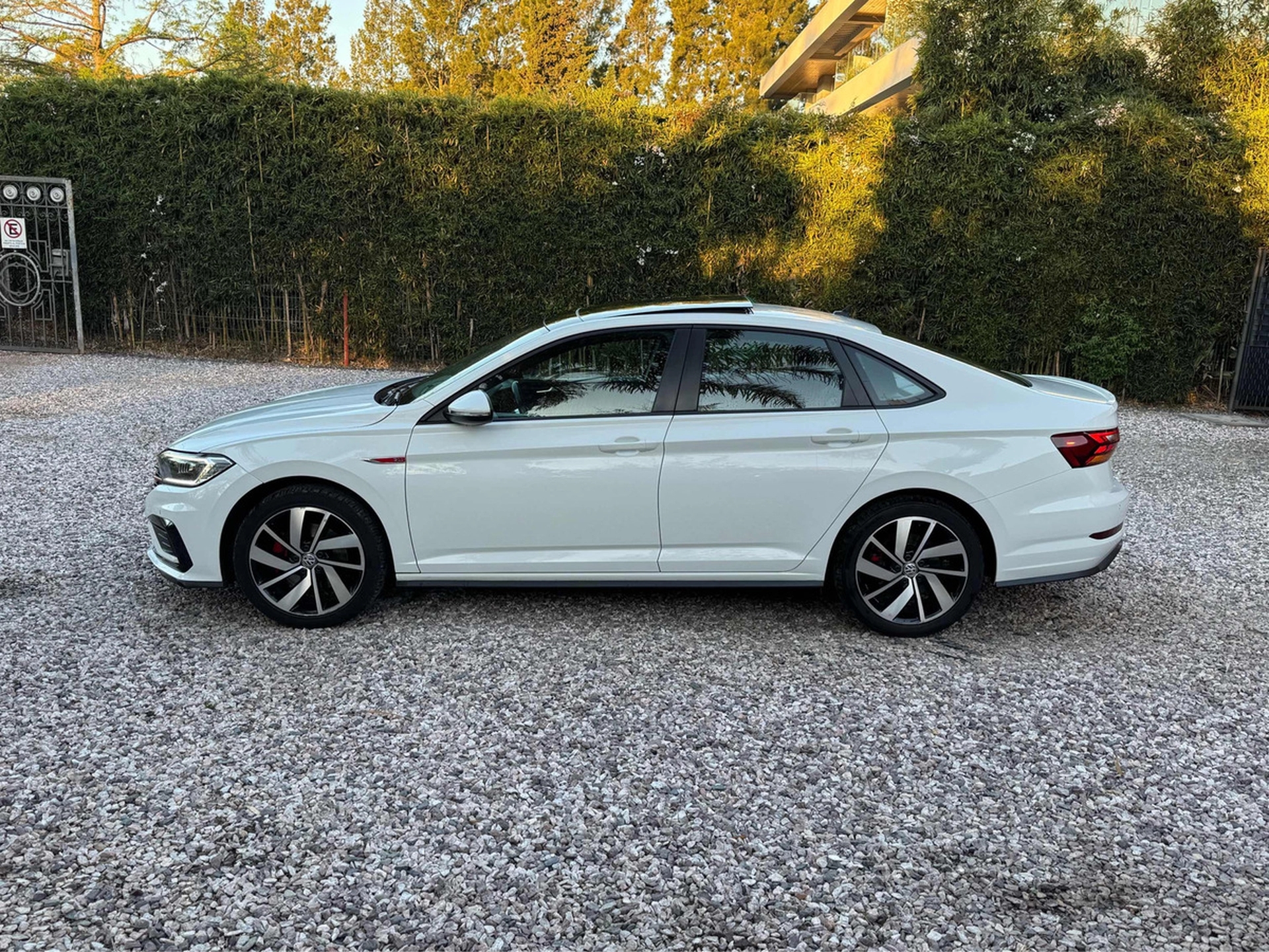 Volkswagen Vento 2.0 Tsi Gli 211cv App Connect + Nav